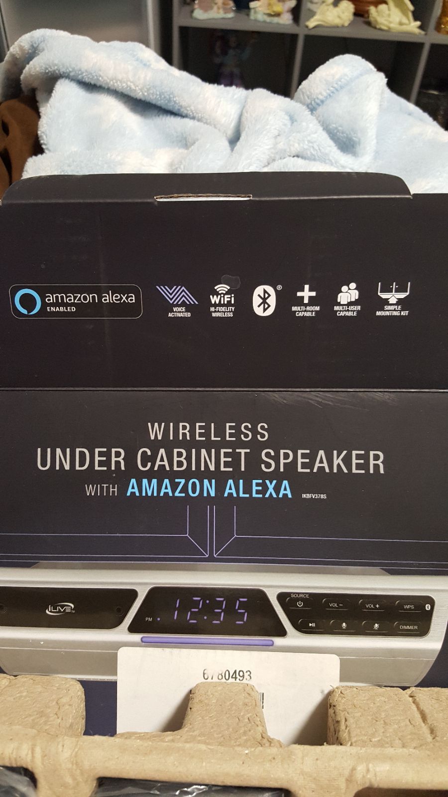 Bluetooth Amazon Alexa/under the cabinet speaker. Control all your household sma