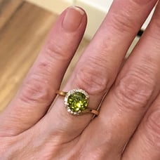 14k peridot & Diamond ring