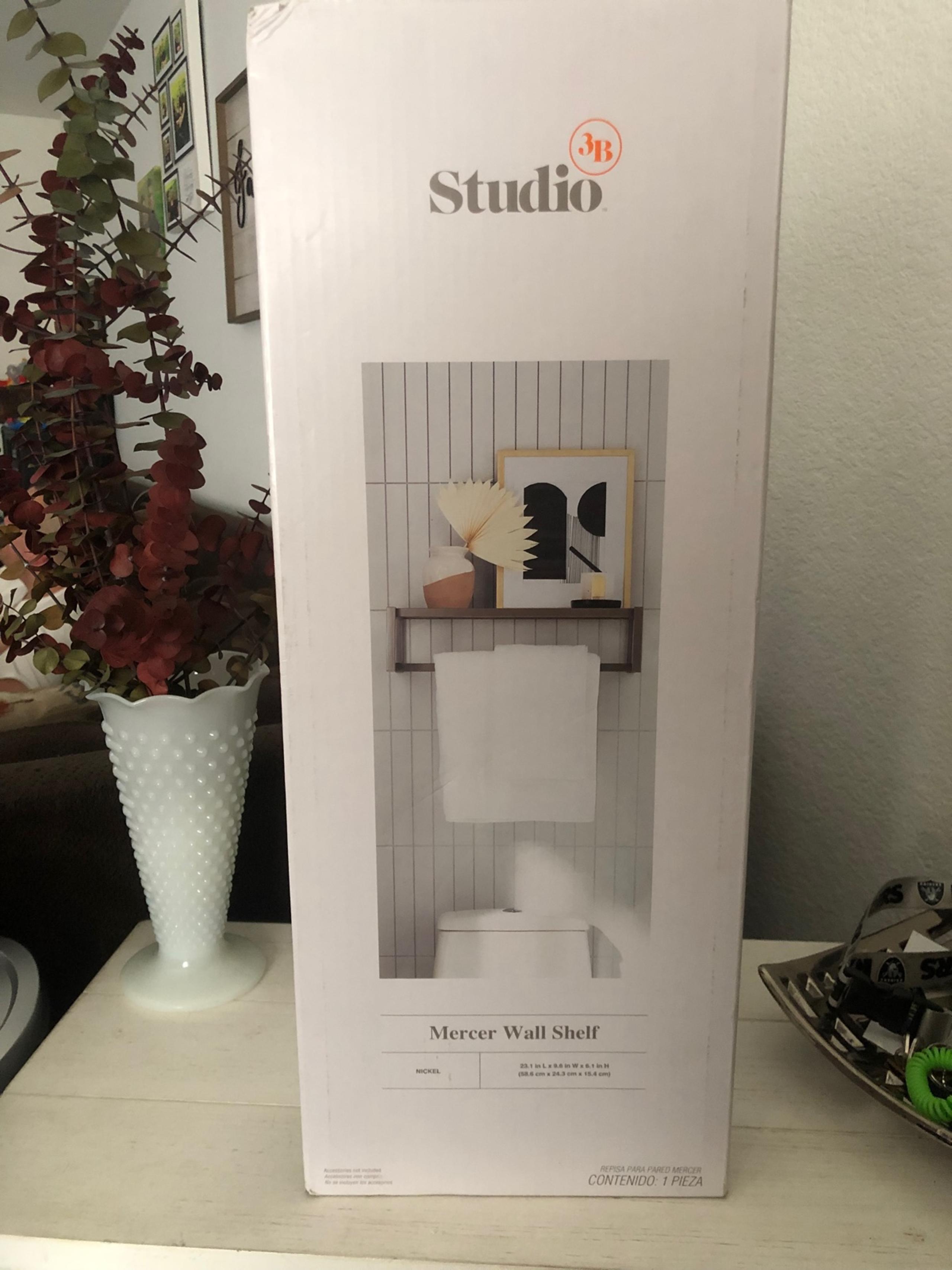 Studio 3b Mercer wall shelf