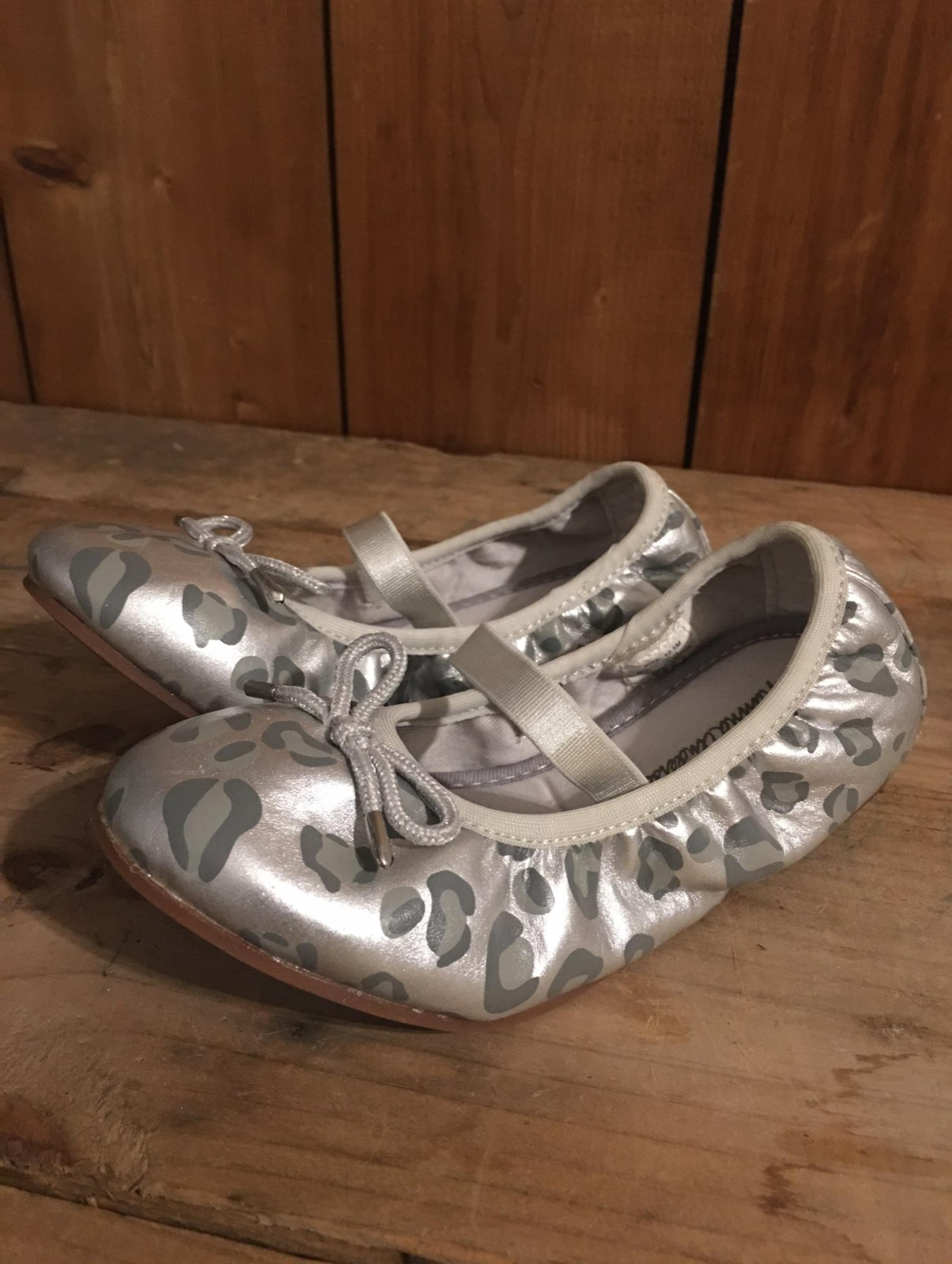Hanna Andersson Silver Flats Animal Prin