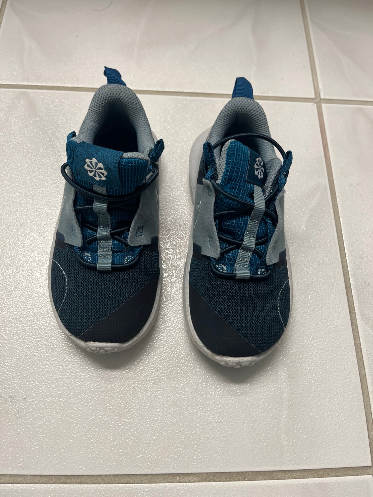 Shoes boys 10c