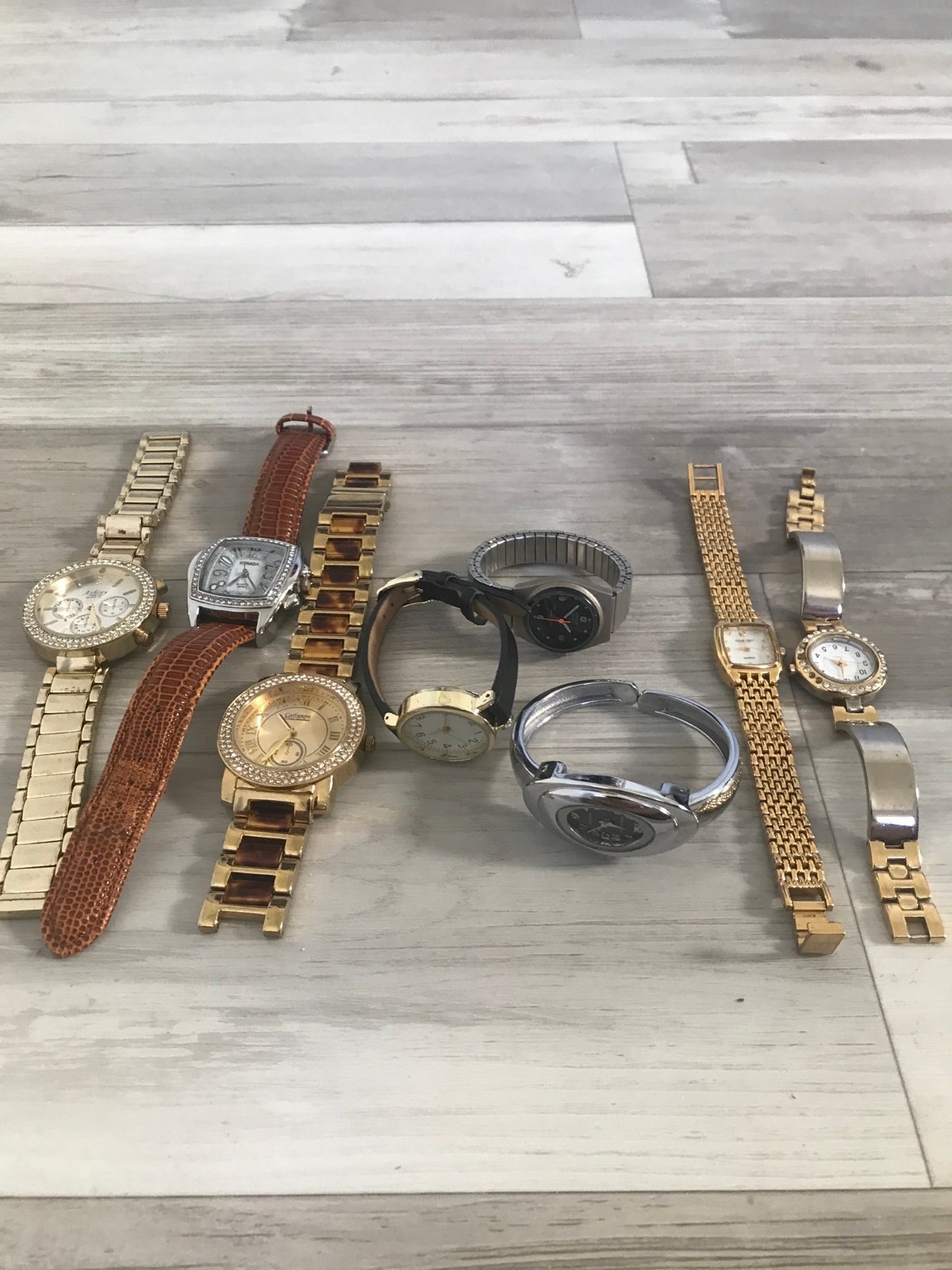 VINTAGE WATCH BUNDLE