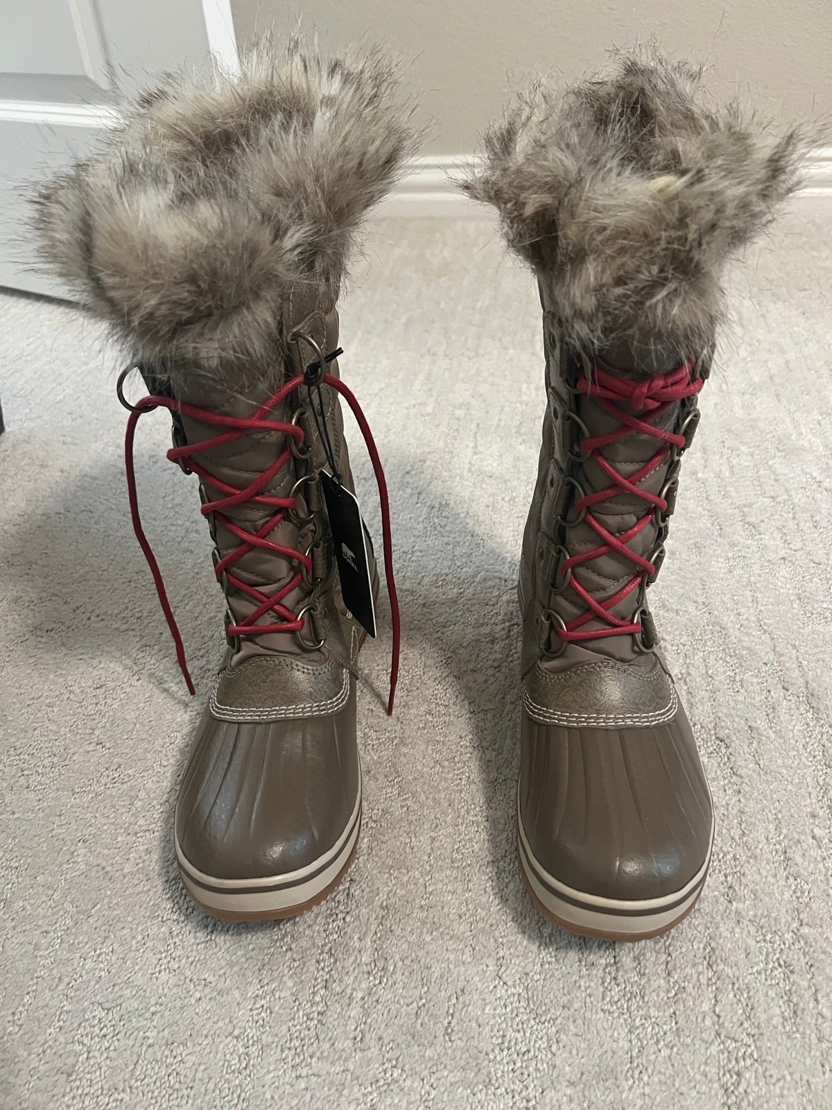 NWT SOREL Tofino II Size 8.5