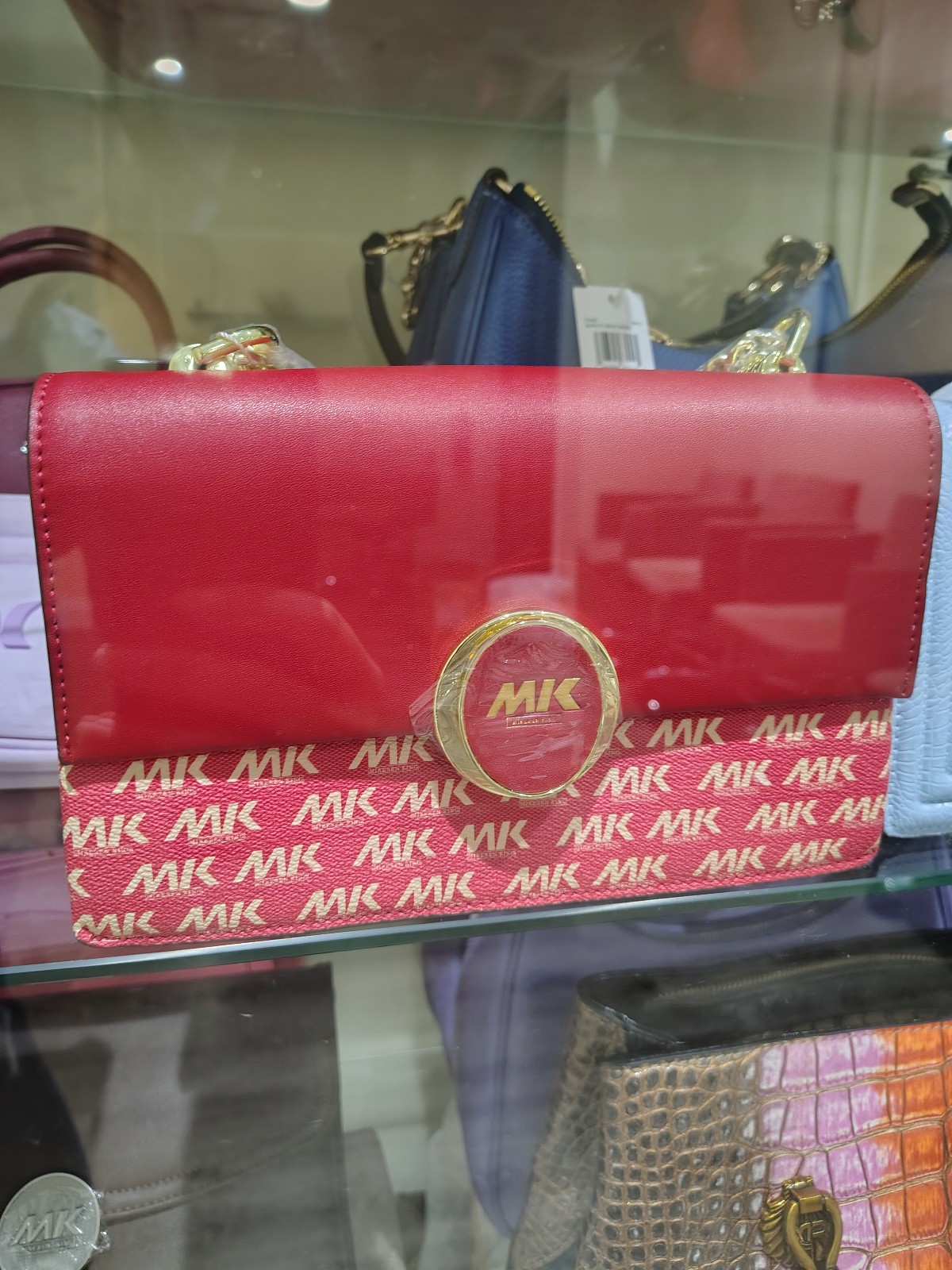 Cute red purse, brand new!