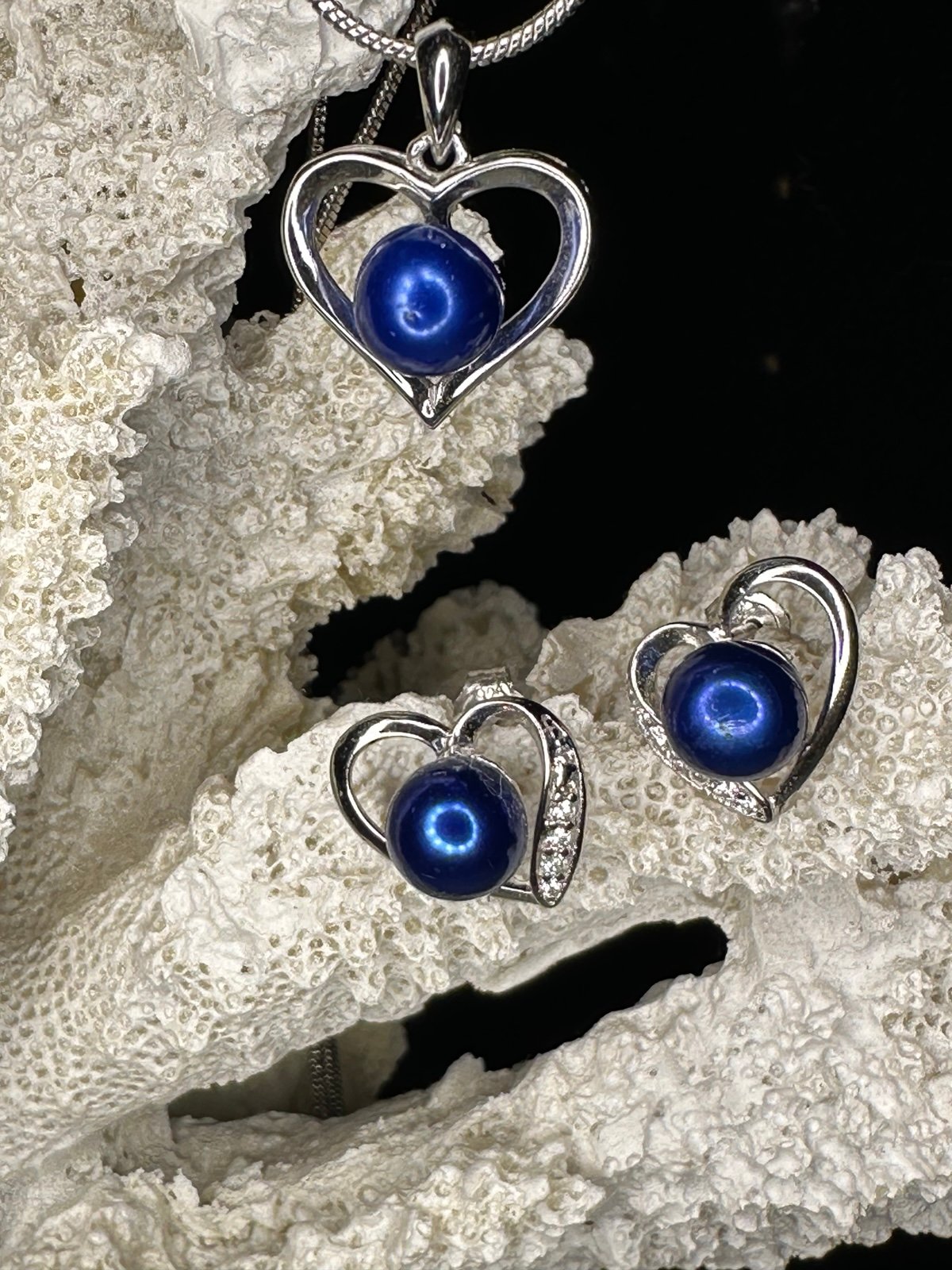 Hand set blue cultured pearls heart shape jewelry