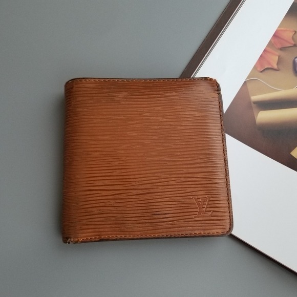 Louis Vuitton LV Vintage Porte Bilfold Men's Wallet Epi leather/ France