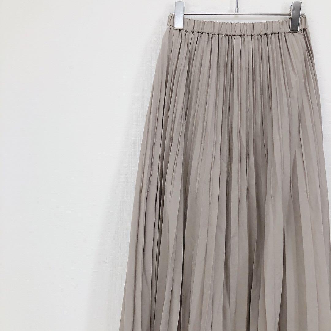 82-14 Urban Research Long Pleated Skirt with Elastic Waistband