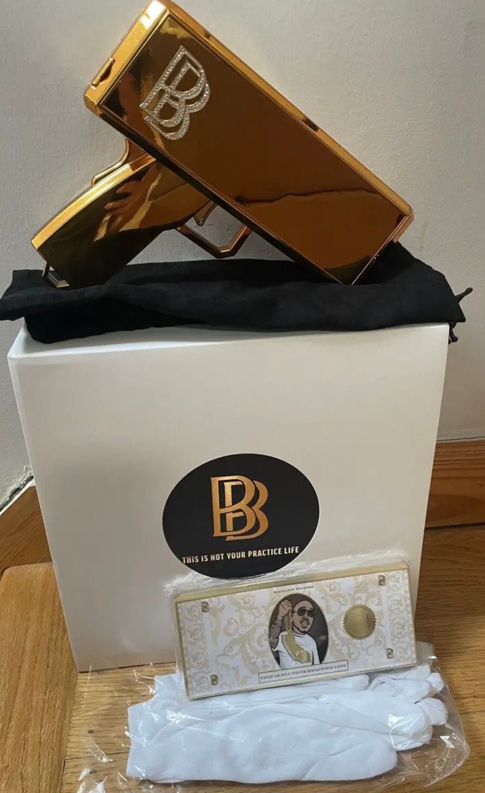 Ben baller Gold Iced out money gun 2.0