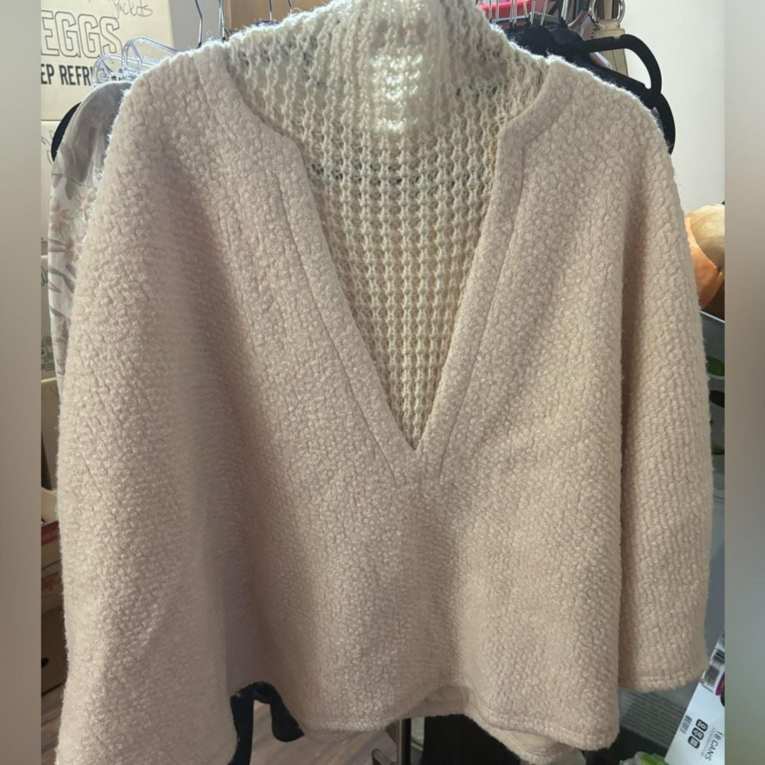 Anthropologie textured poncho sweater cream one size wool blend excellent