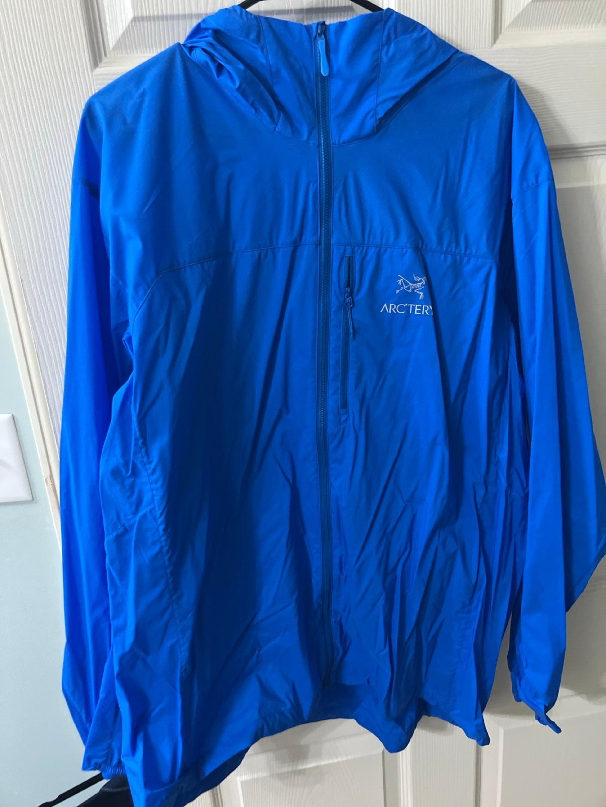 ARC’TERYX Hoodie windbreaker new without tags