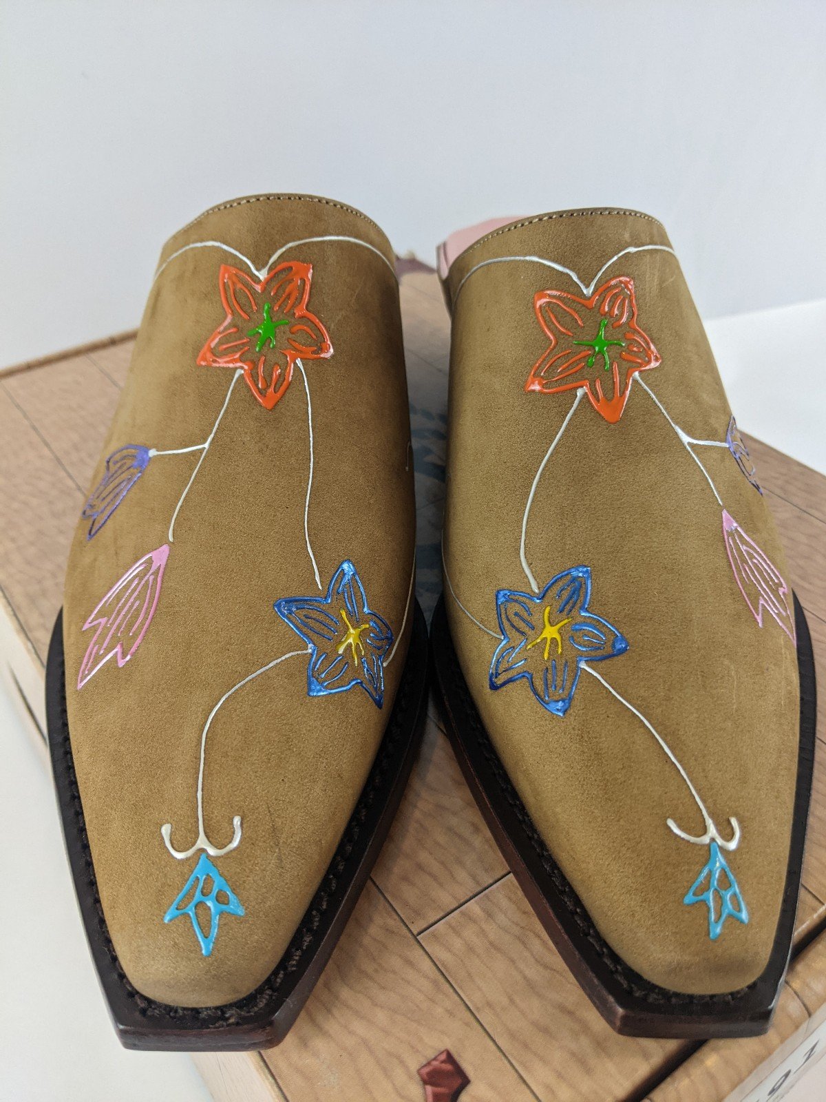 Charlie 1 horse tan painted mules 7 NIB