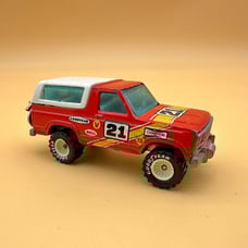 1980 Hot Wheels Ford Bronco #21 Real Riders Red with White Hubs & Motorcycle