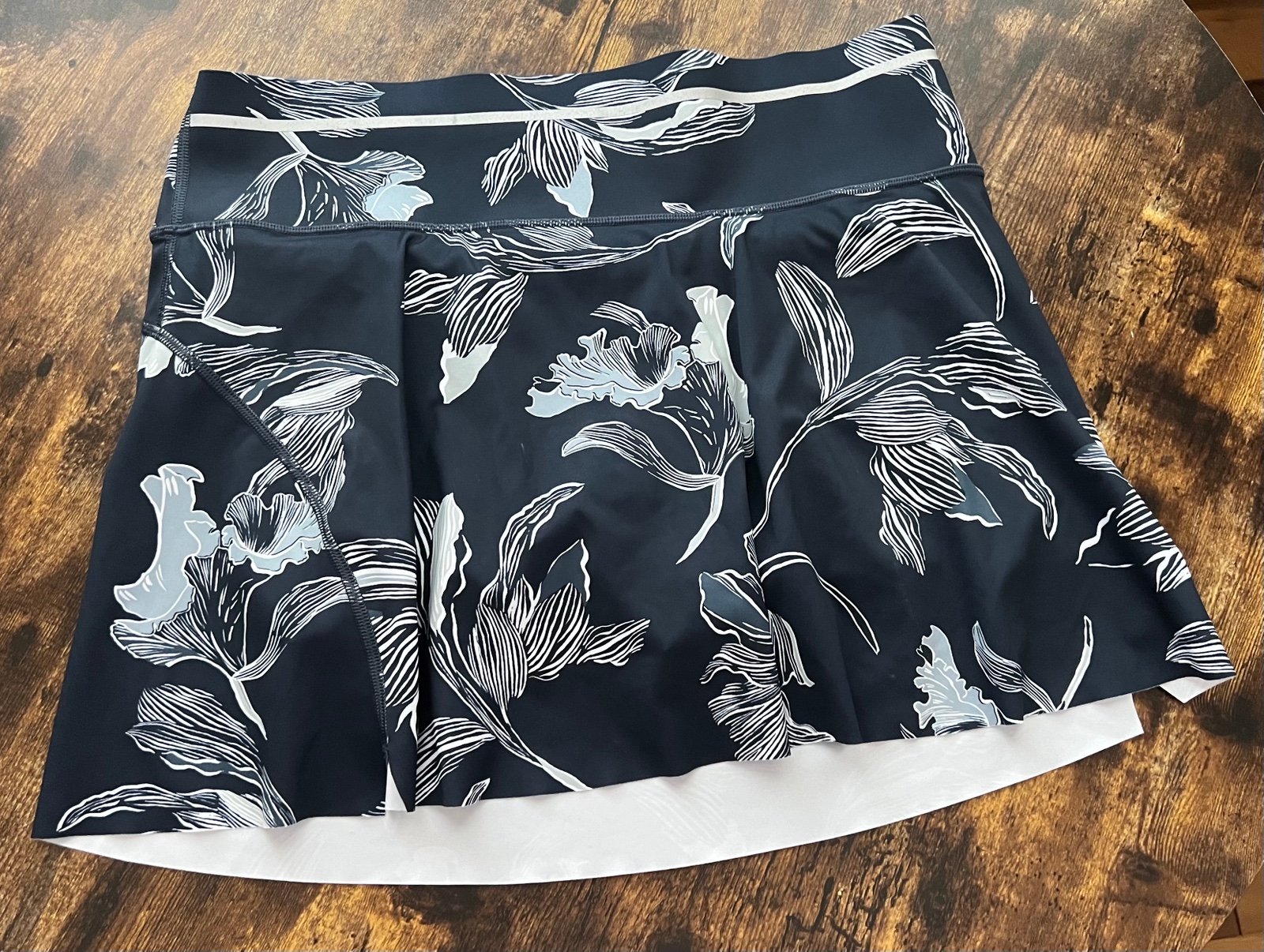 ATHLETA | Women’s Sonic athletic skort. Size:M
