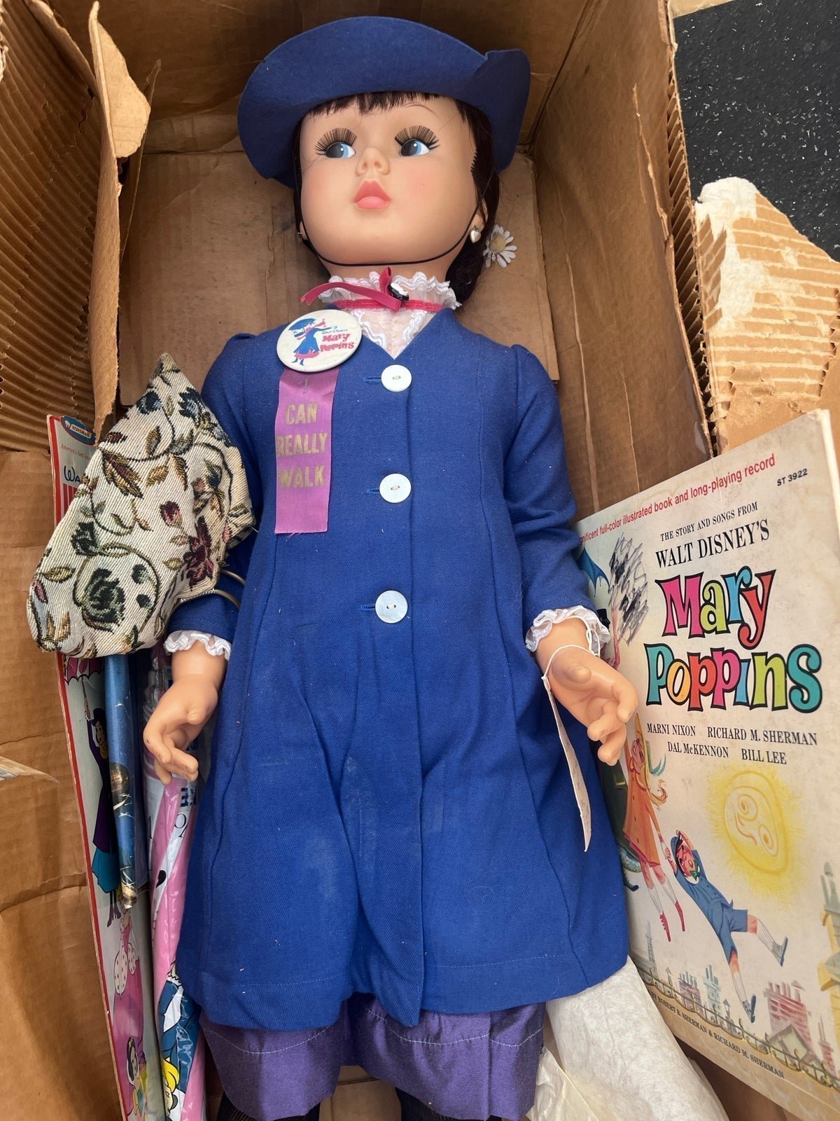 Mary poppins 36” doll W/ umbrella 300 made lowest can go 700 & include record