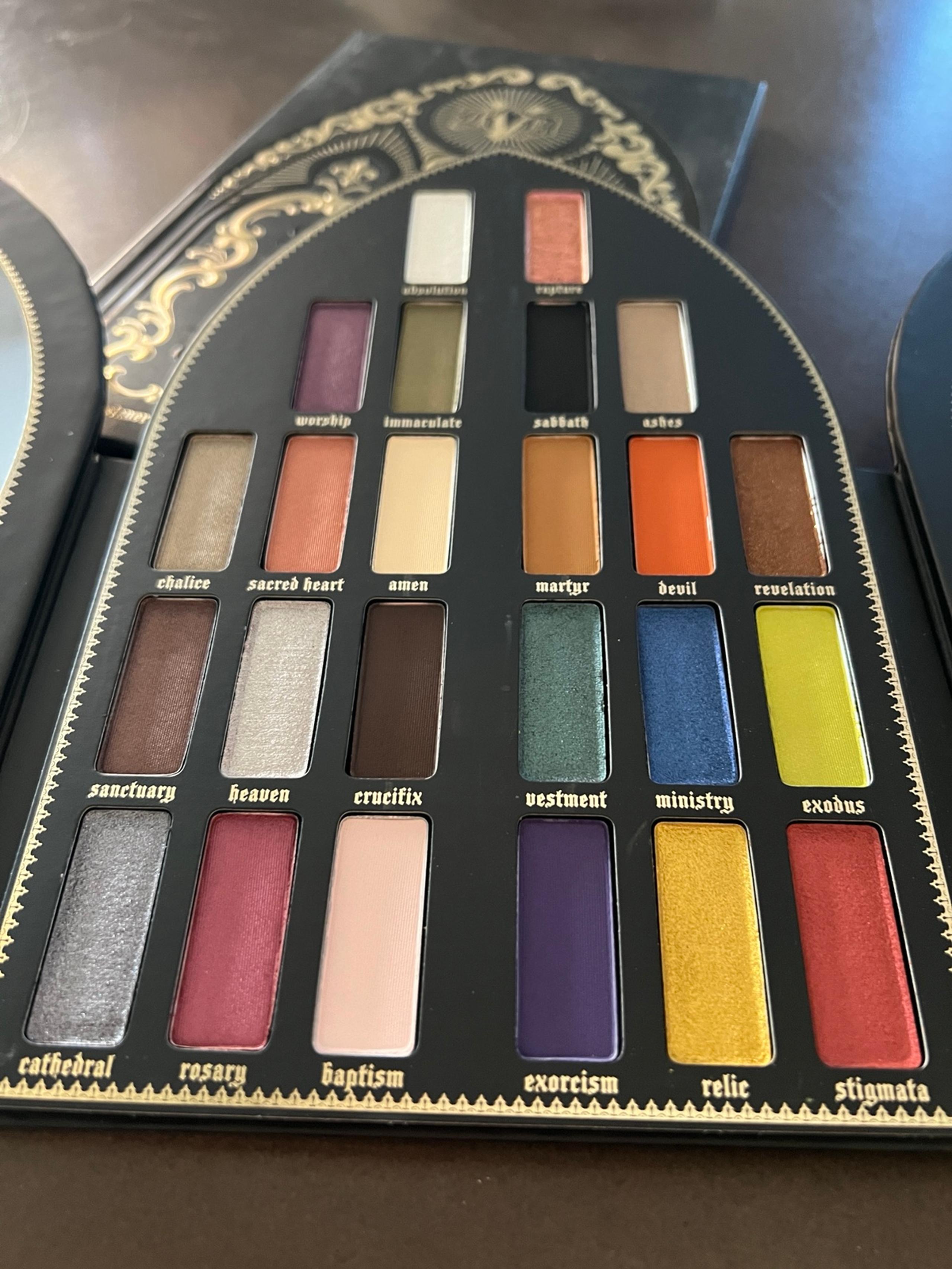 Kat Von D Saint and Sinner Eyeshadow Palette