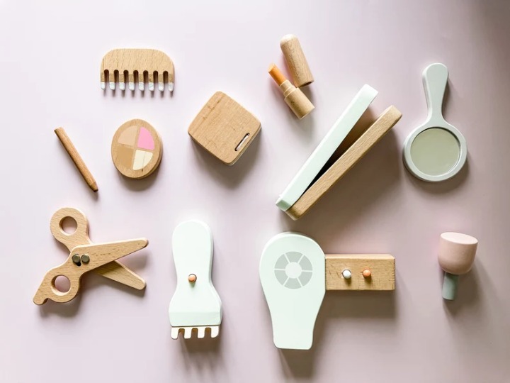 Wooden Montessori Beauty Makeup Kit Toy- Real Wooden Toys - Sustainable - Wooden