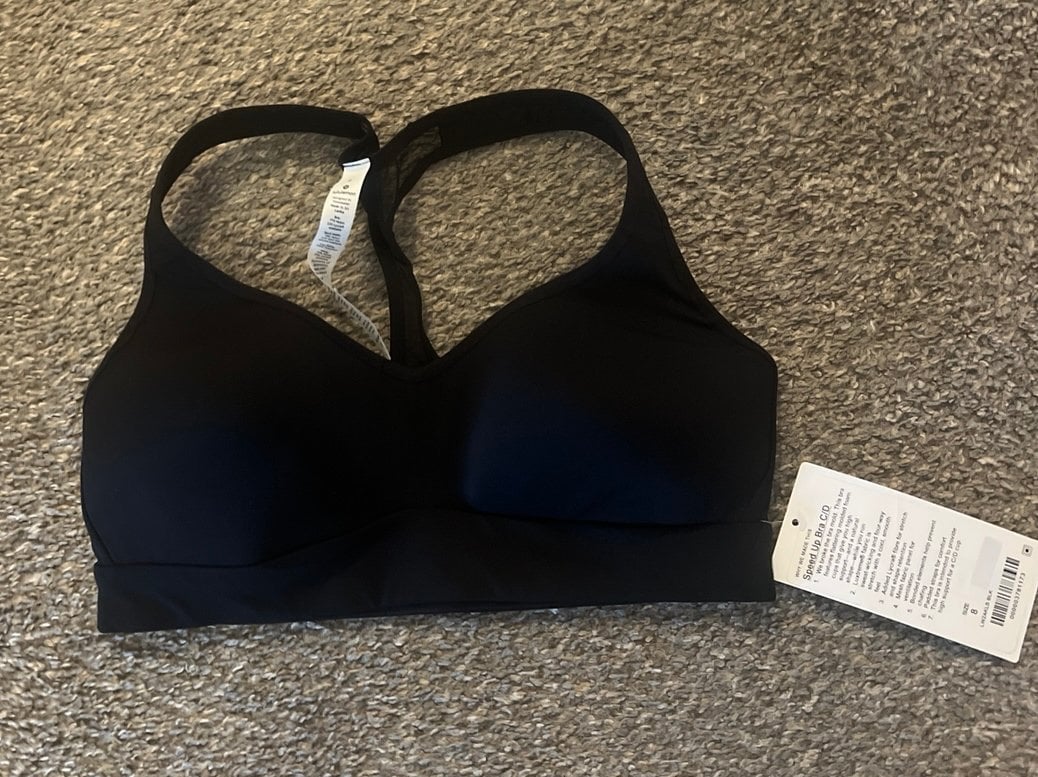 Lululemon speed up bra C/D. 8