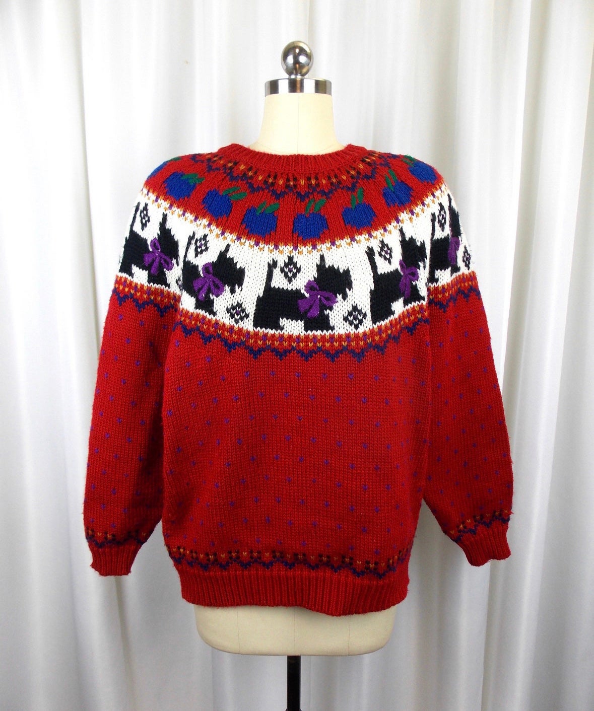 Women’s Northern Isles Hand Embroidered Terrier Dog Knit Sweater in size Medium