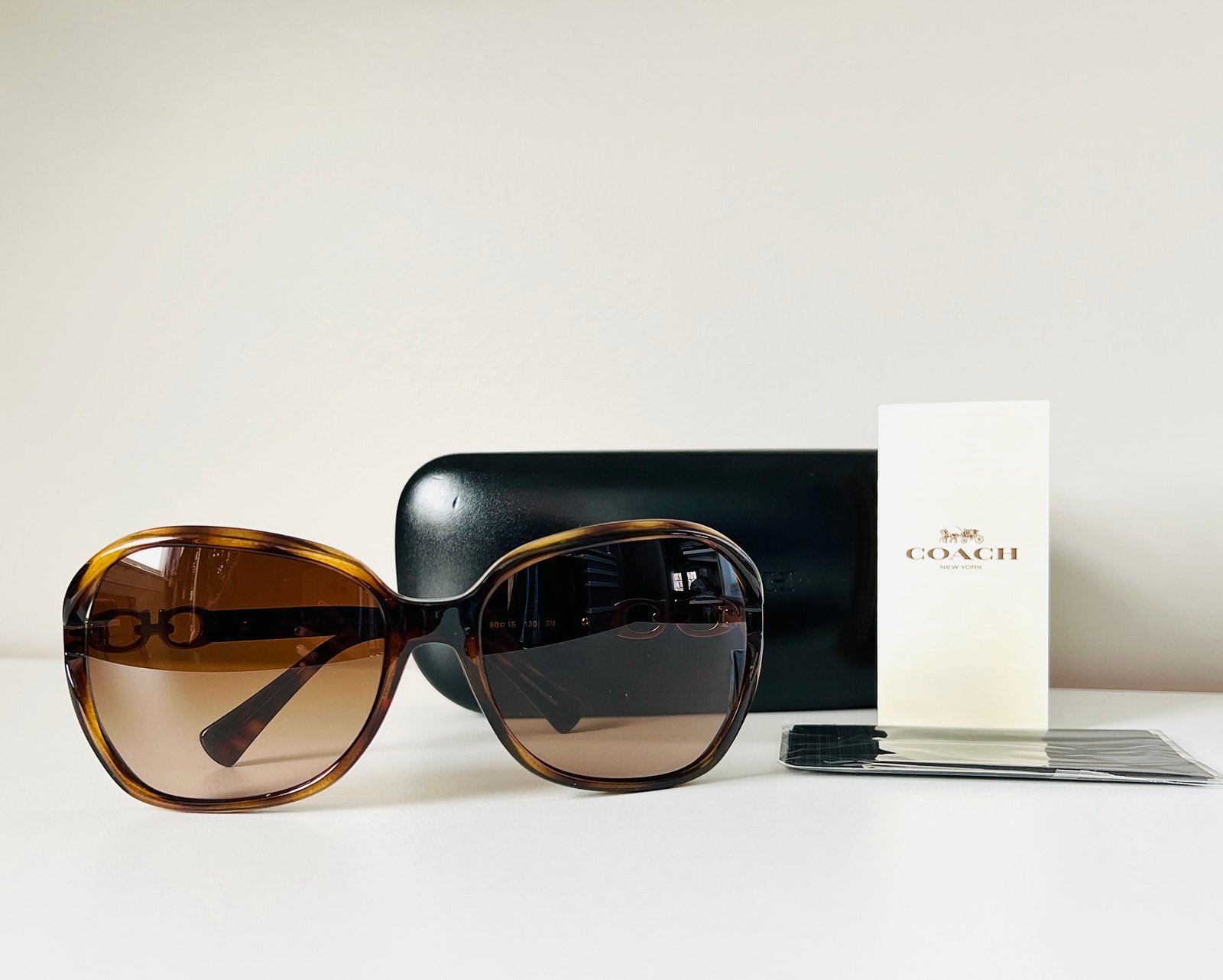 COACH women’s Sunglasses