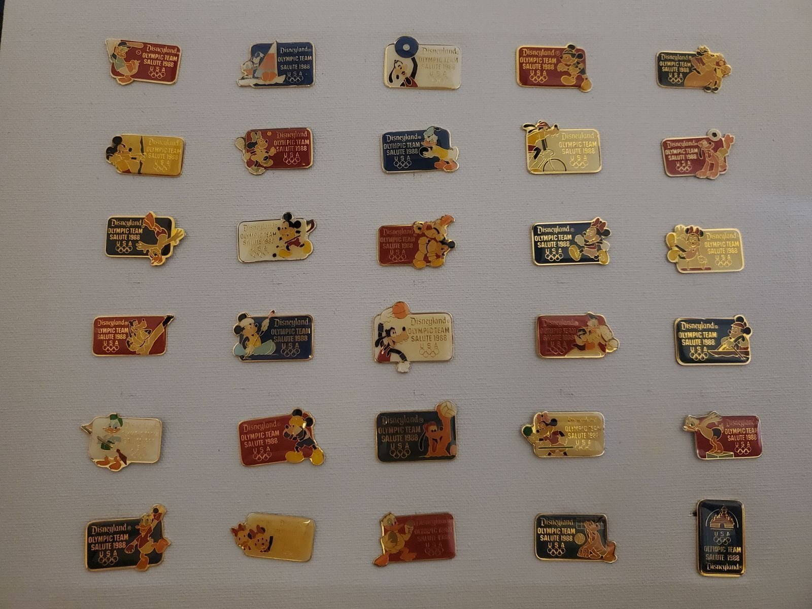 DISNEY 1988 Olympic Team Salute Commemorative Pins x30 Mickey Mouse Donald Duck