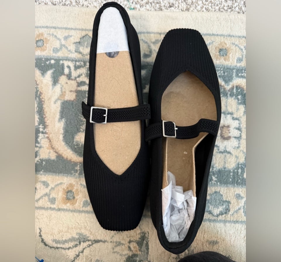 Vivaia Margot flats