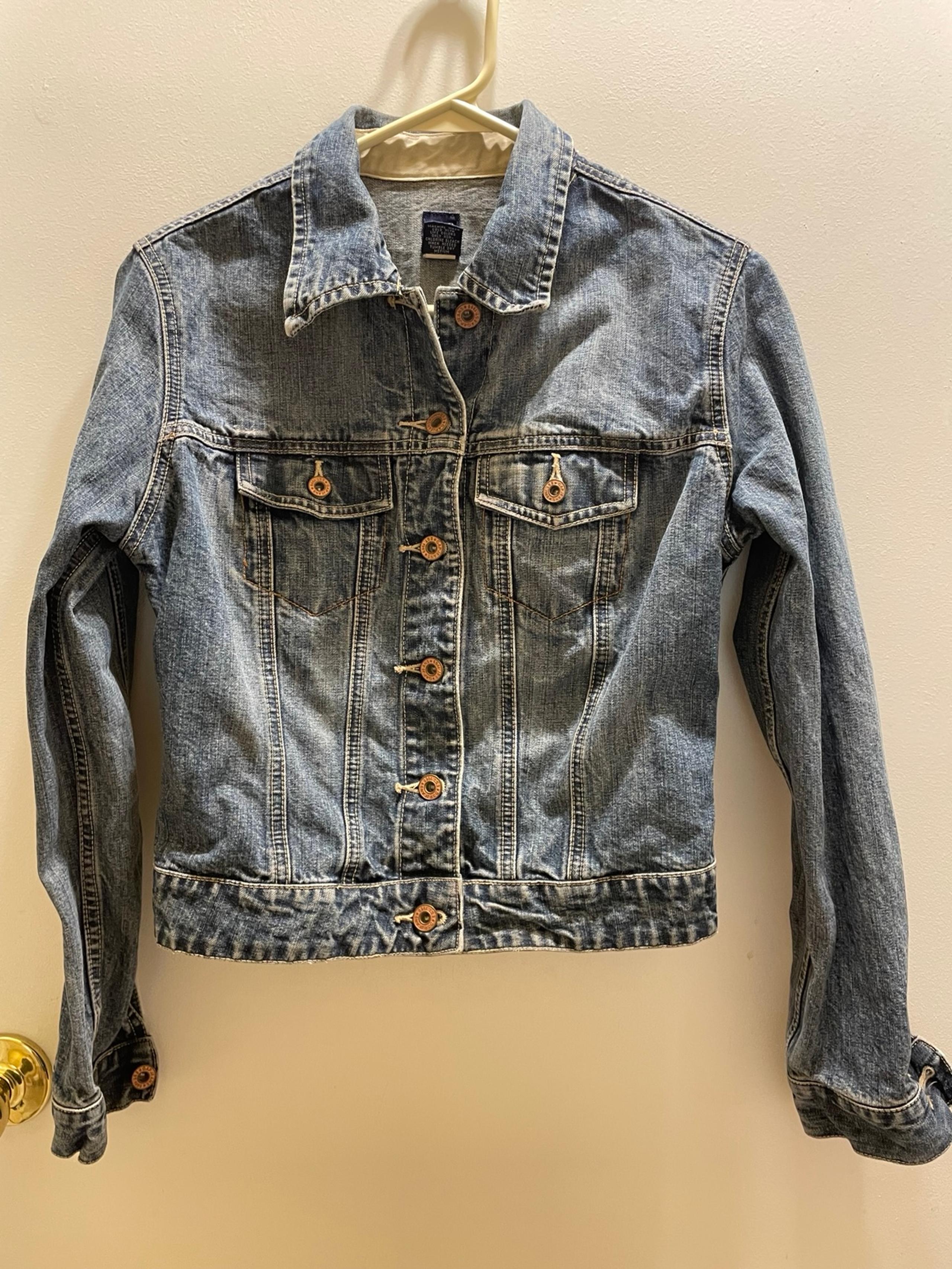 Classic Gap Jean Jacket