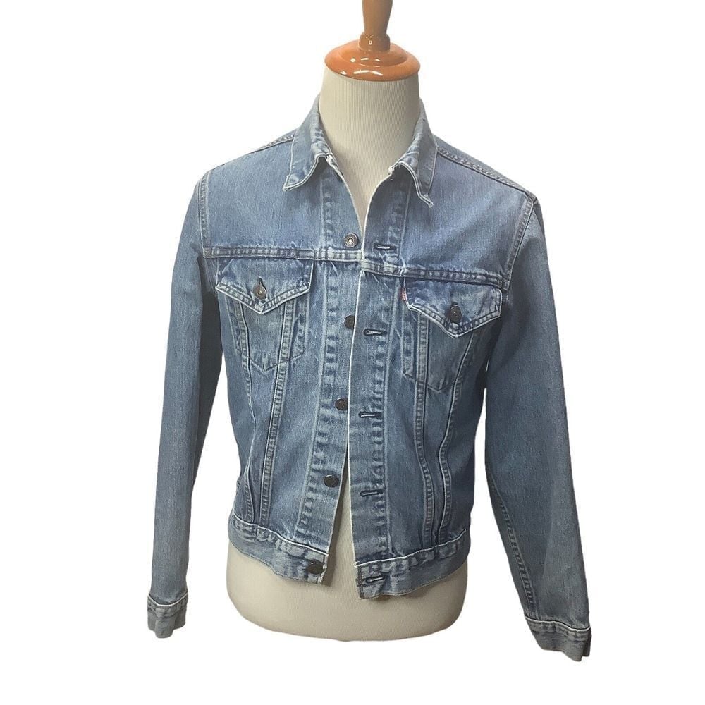 VTG Levis Jacket Type 3 Denim Jean 71205 0217 Size 42L USA Light Distressed Wash