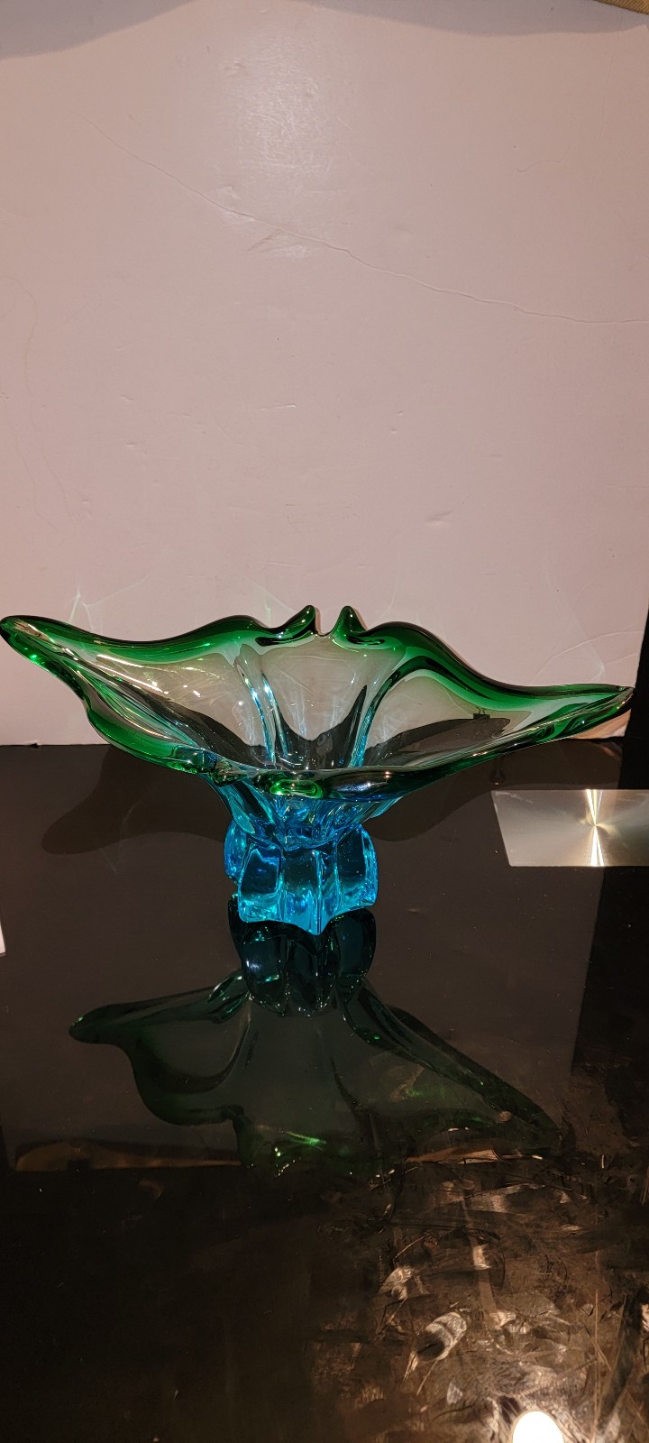 Beautiful Vintage Murano Glass Vase 6x13 wide