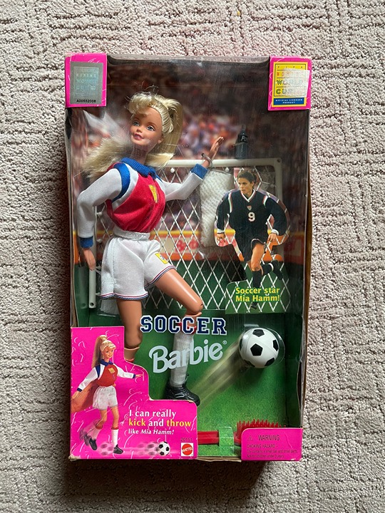 NEW Unopened Mia Hamm Barbie Doll FIFA Women's World Cup 1999