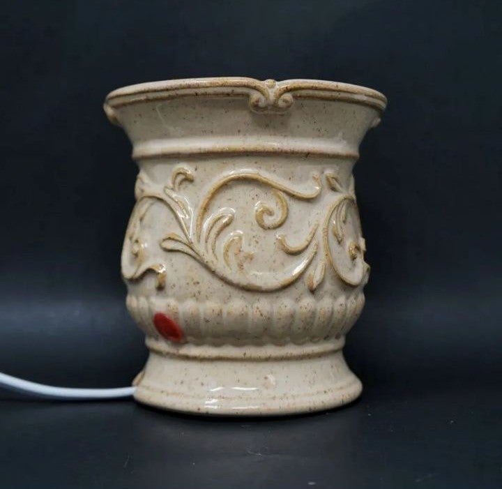 *YANKEE CANDLE ELECTRIC TART WAX WARMER
