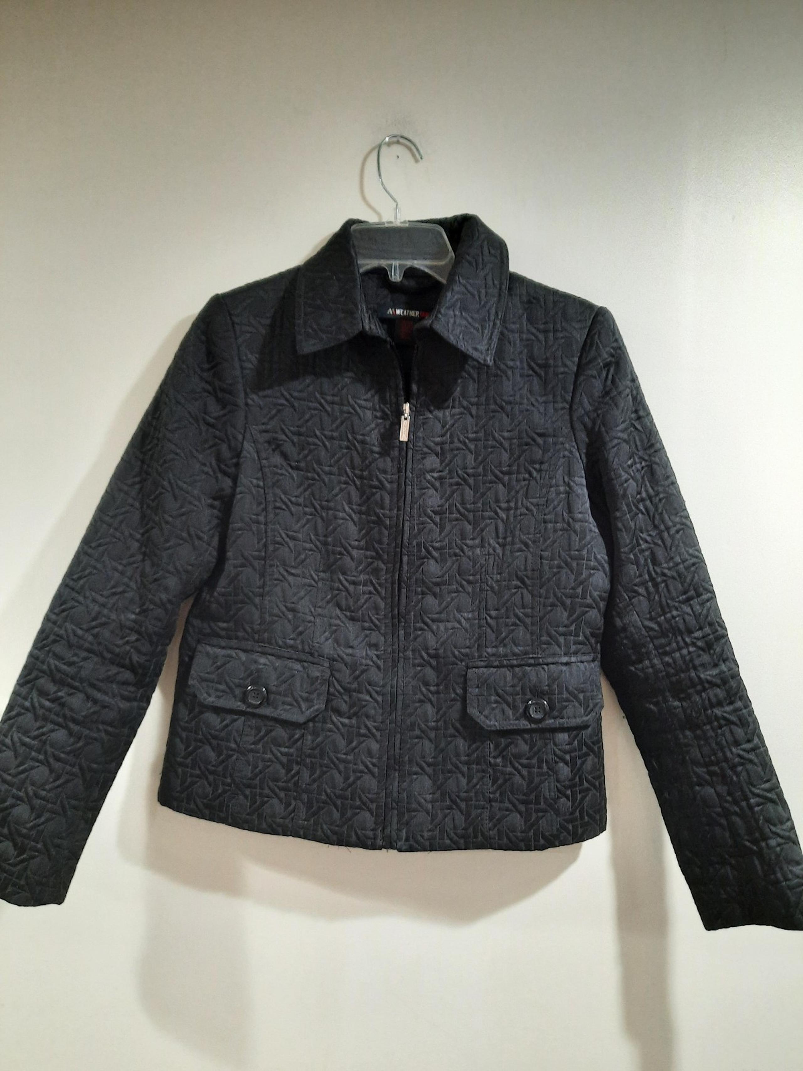 Weather Tamer Black Quilted Style Zippered Coat Jacket Sz Small Pockets Pretty