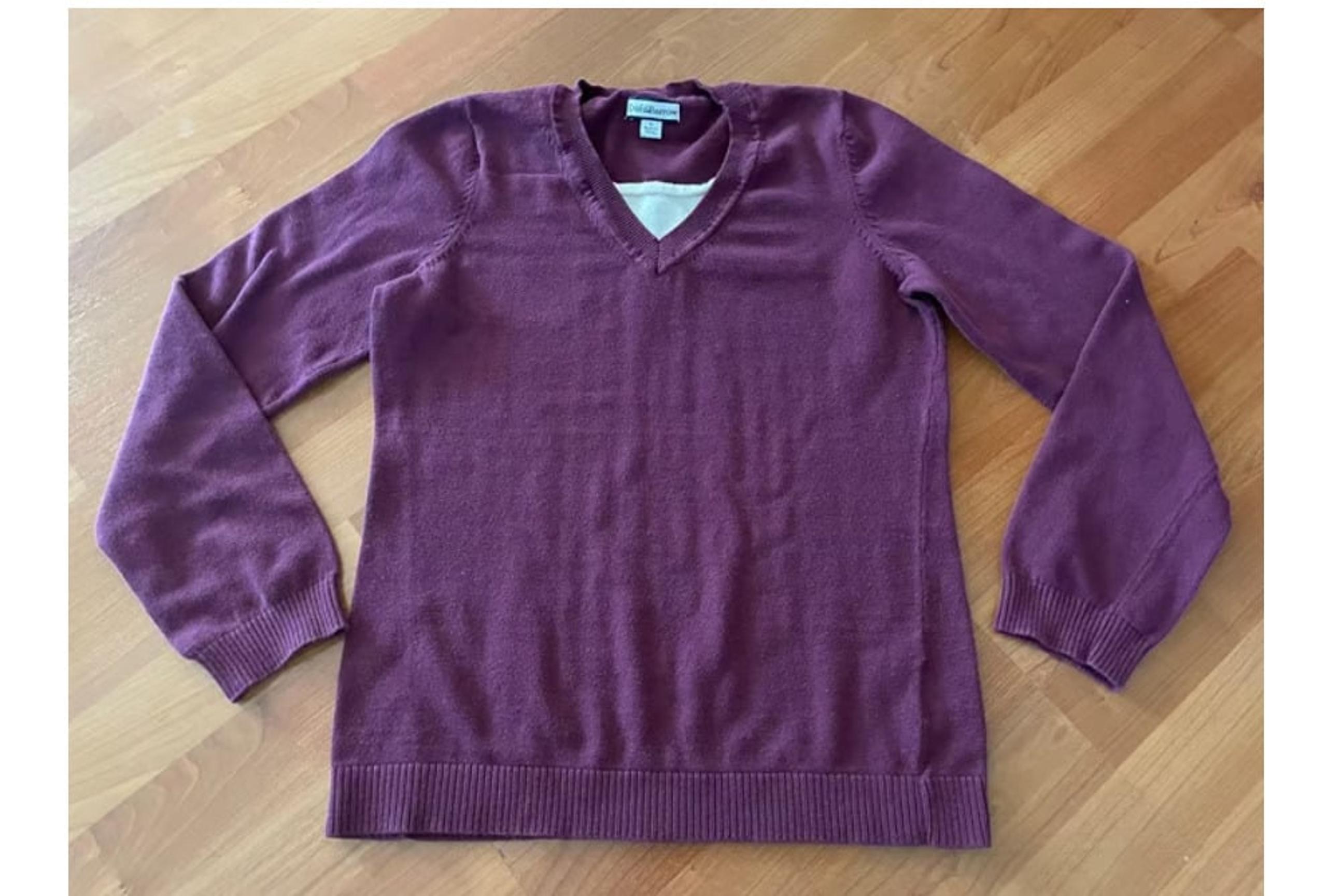 Women's Croft & Barrow V-neck sweater size Small maroon cotton