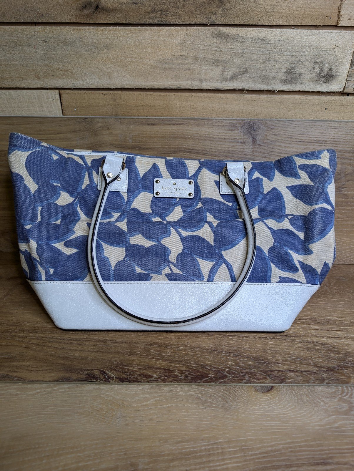Kate Spade White/Blue Canvas& Leather Wellesley Hyacinth Leaves Harmony Tote Bag