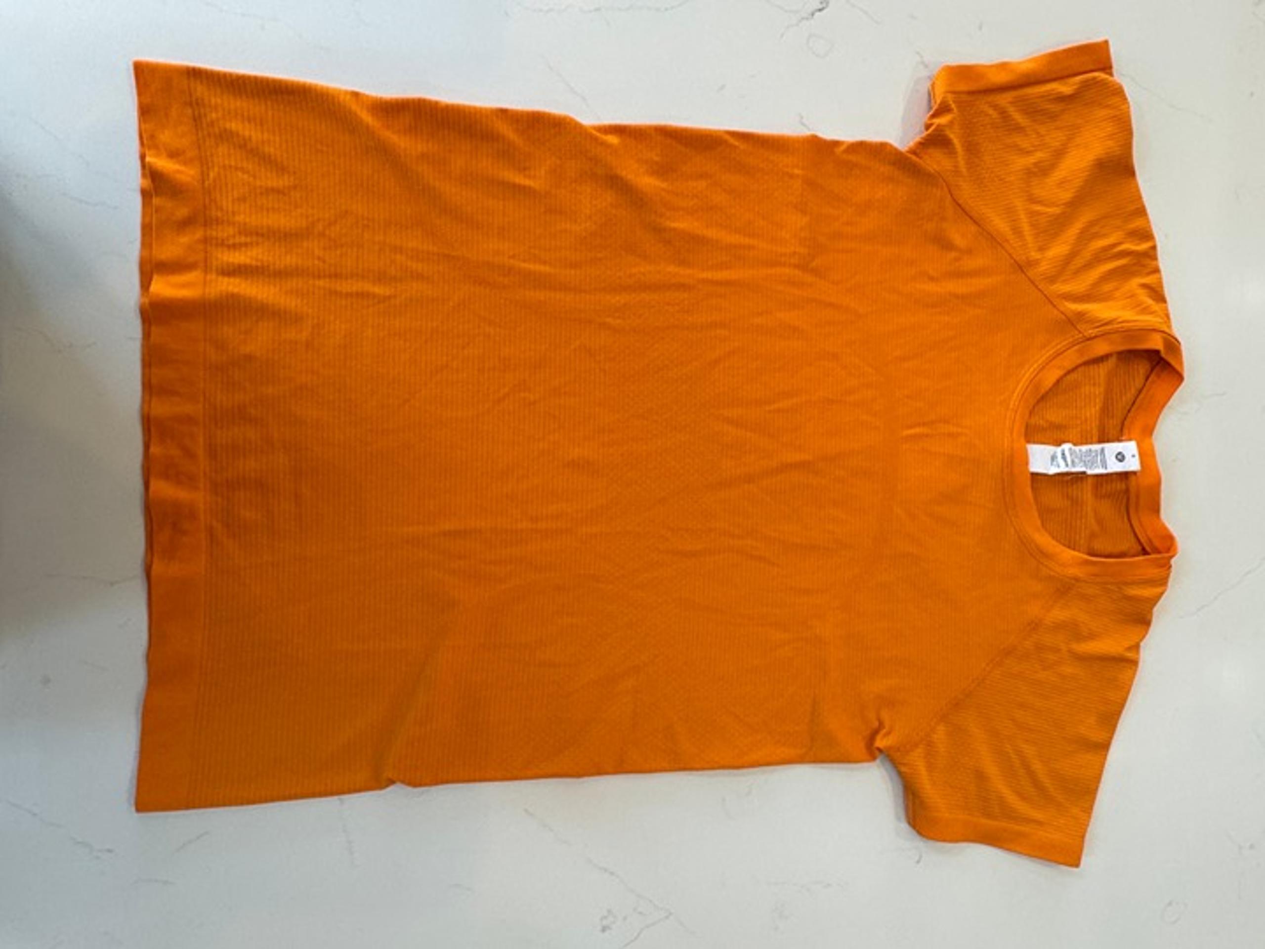 Lululemon Swiftly Tech Short Sleeve 2.0 Orange - Size 8