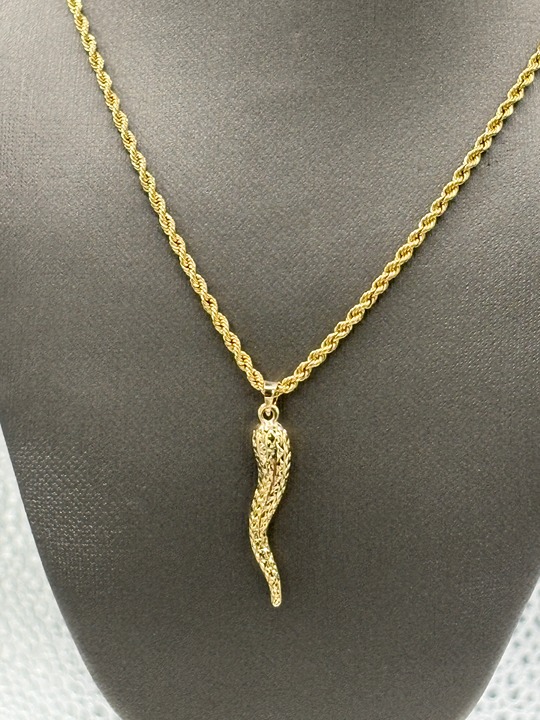 Ladies/ Gents 10 Karat Yellow Gold Rope Chain & Italian Horn