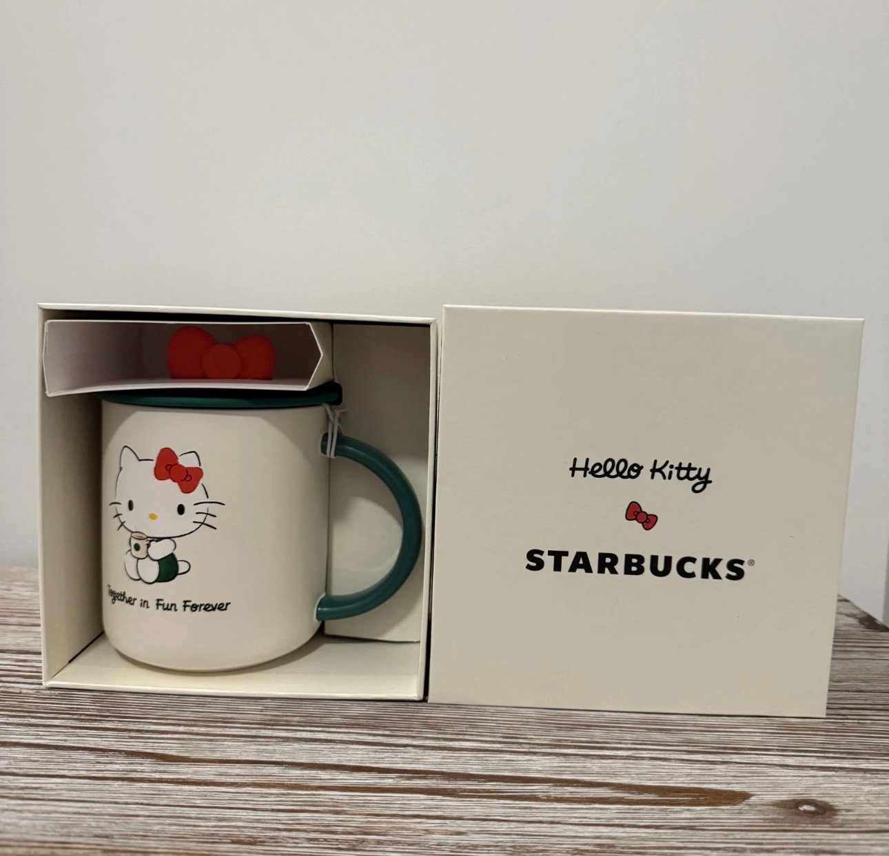 Starbucks Hello Kitty Limited Edition Ceramic  Mug‼️New‼️