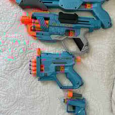 Nerf ELITE 2.0 SET (with bullets and 4 extra bullets)