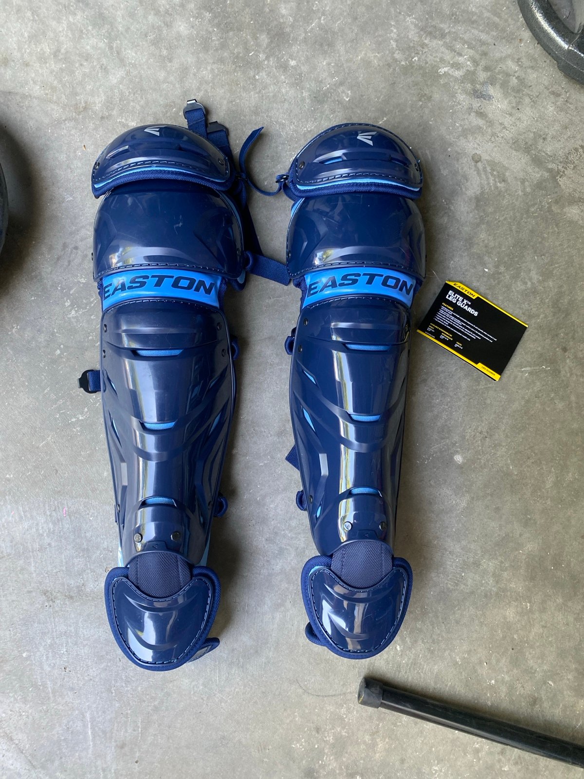 Easton | ELITE X Baseball Catcher's Leg Guards | age 12 -15 year