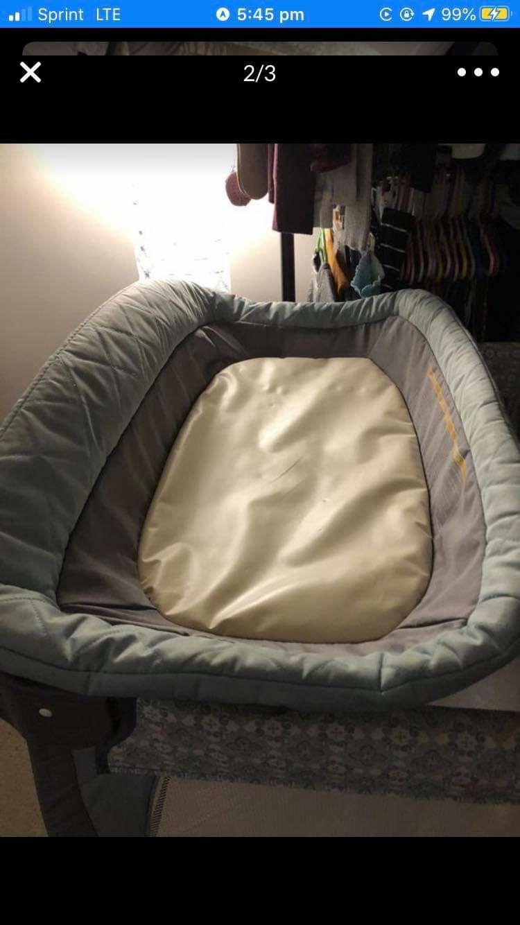 baby crib