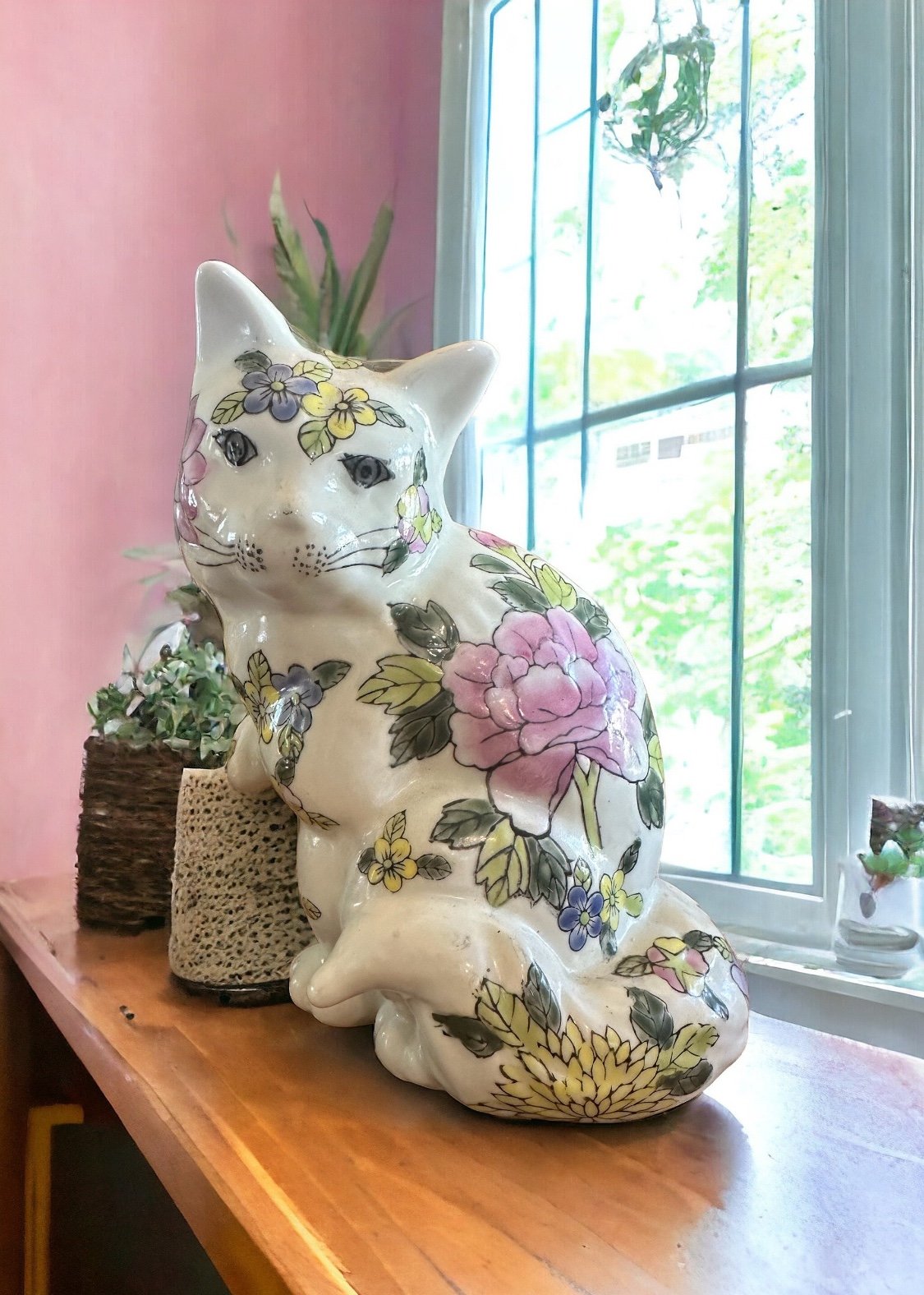 20th Century Chinese Export Porcelain Cat Figurine White Floral Hand Painted 8