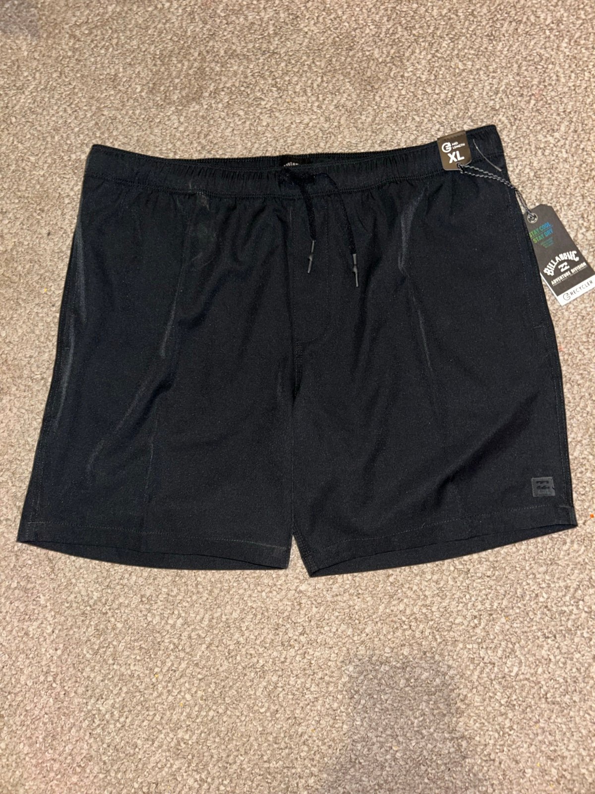 Men’s NWT Billabong Hybrid Shorts