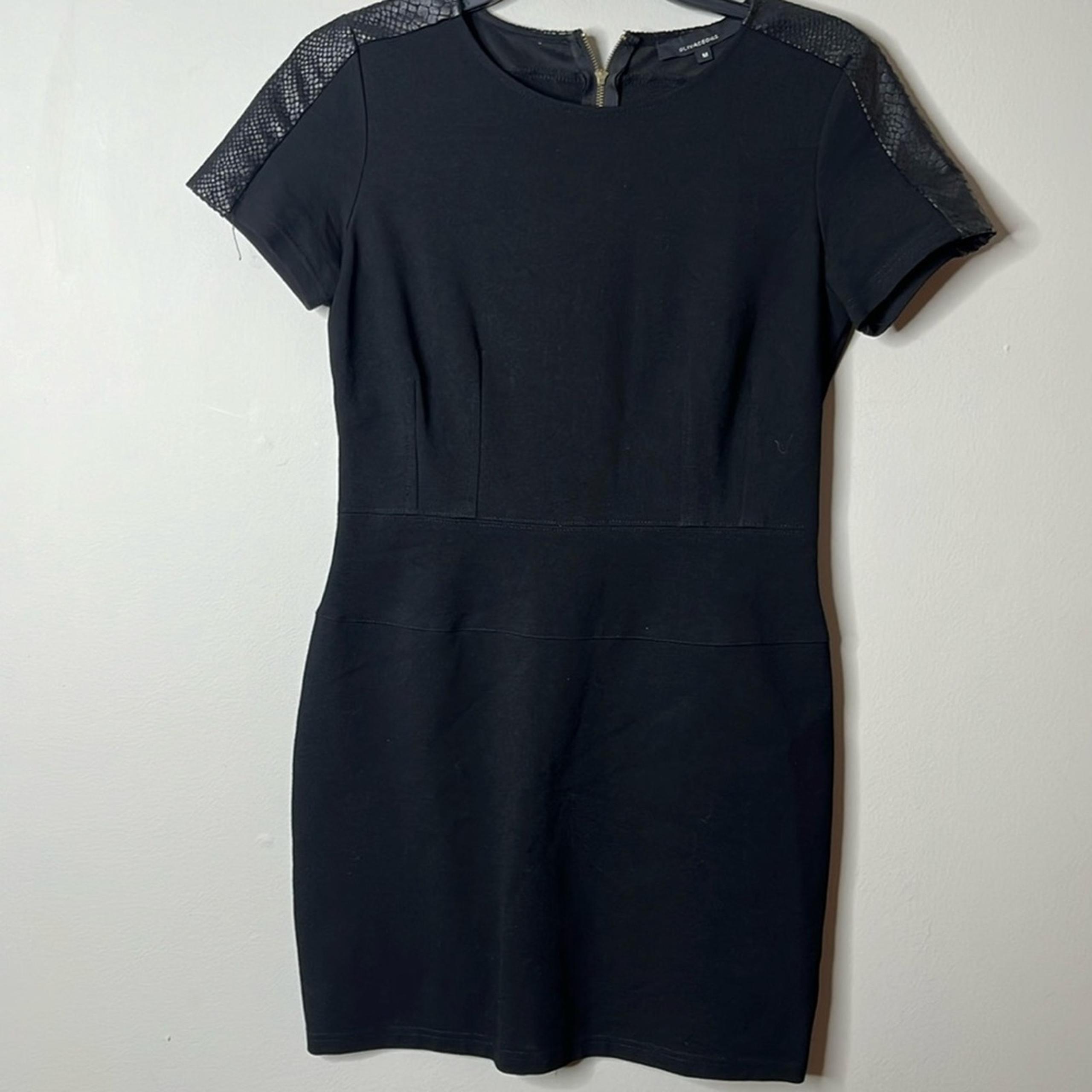 Olivaceous Black Bodycon Mini Dress Size Medium