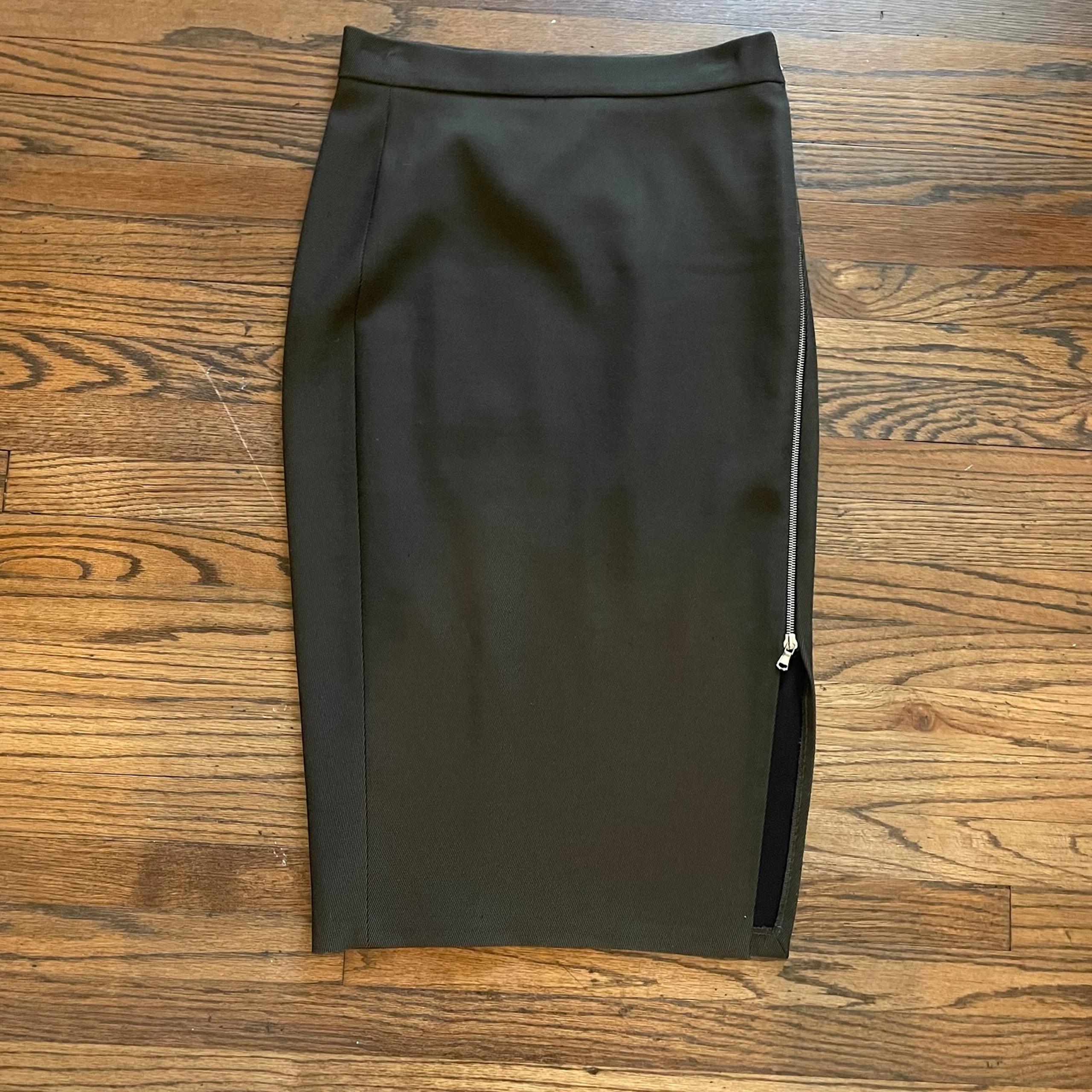 Zara Women’s Olive Green Pencil Skirt Size Medium
