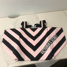 VS Weekender tote