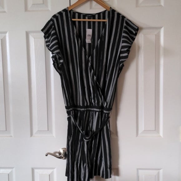 NEW NWT Loft jumpsuit with pockets pinstripe one piece tie waist