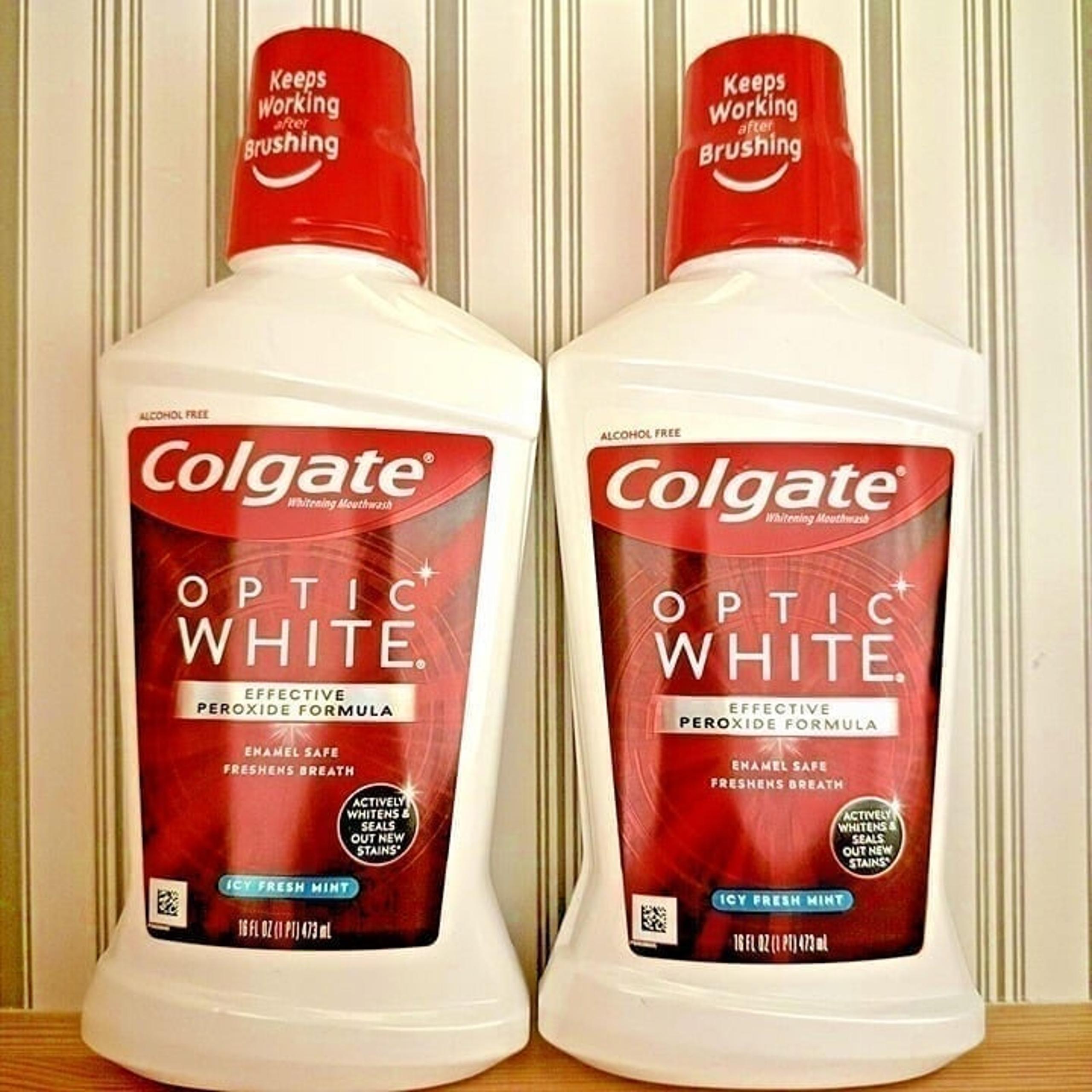 Colgate Optic White Whitening Mouthwash, Fresh Mint 16 Fl Oz Lot Of 2