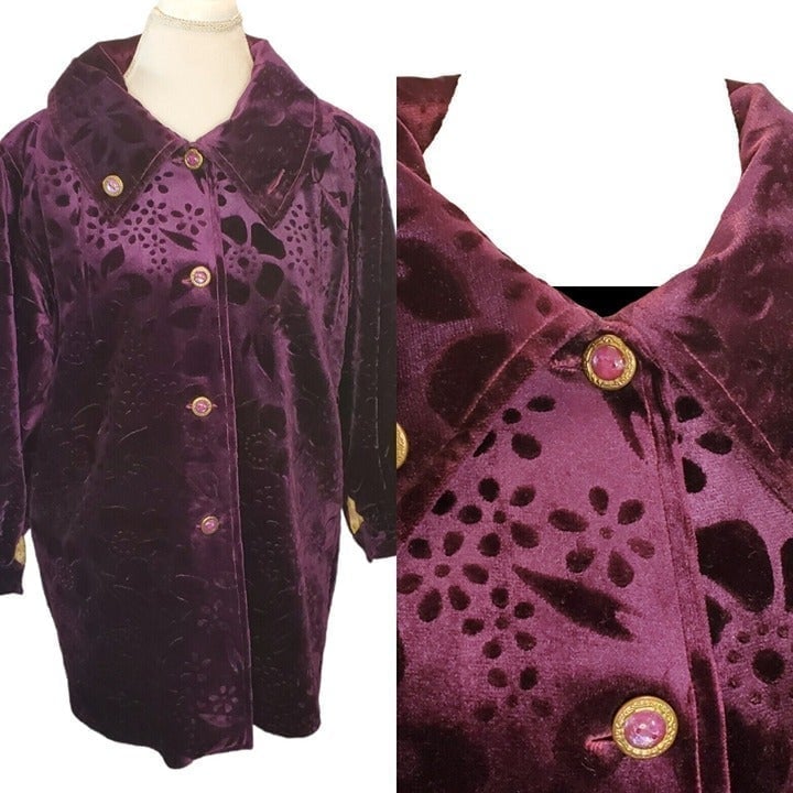 Vintage 60s Purple Flocked Velvet Overcoat Sz S/M Flannel Lined Floral Mint Cond