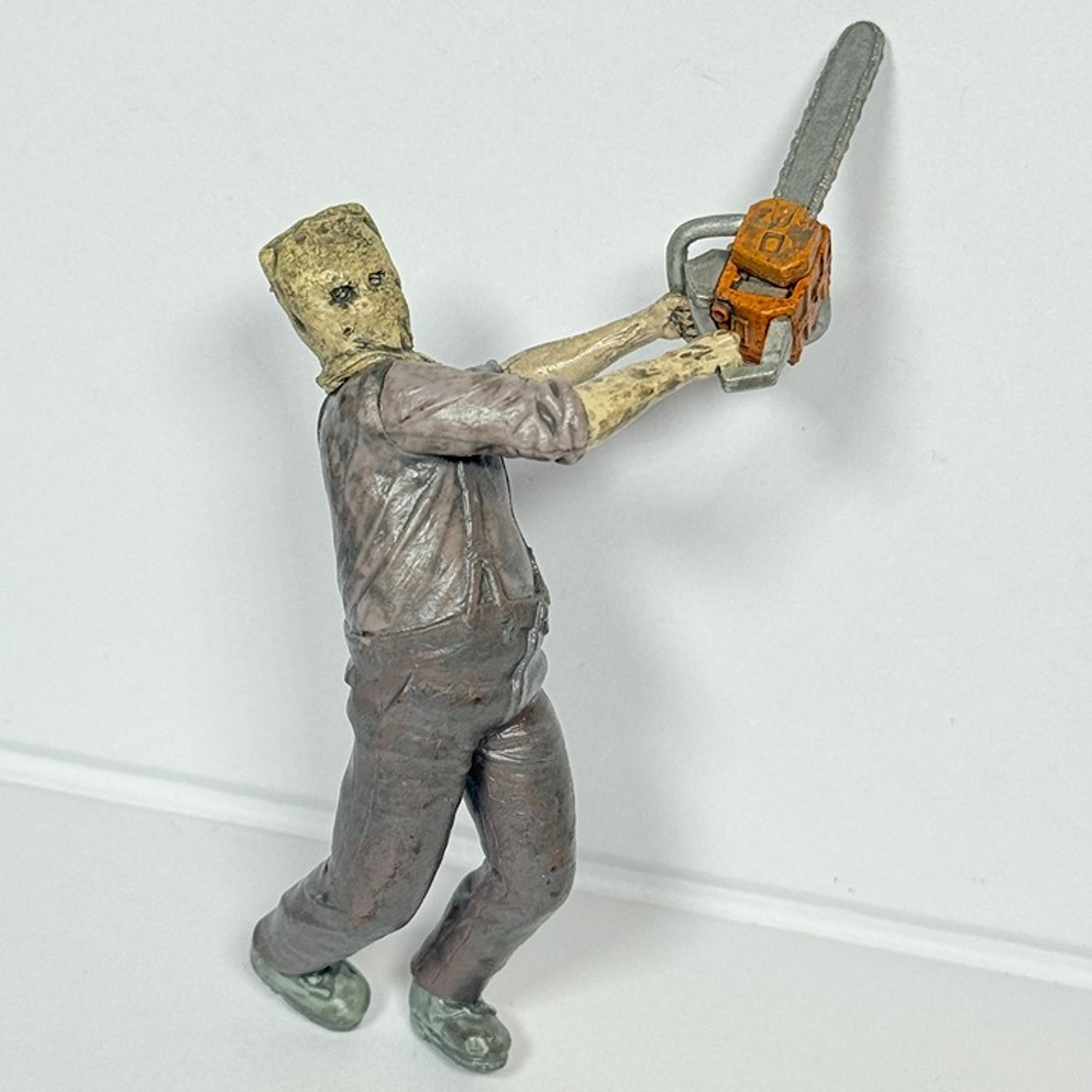 Dr Salvador Chainsaw Ganado Resident Evil 4 Collection mini figure - Official
