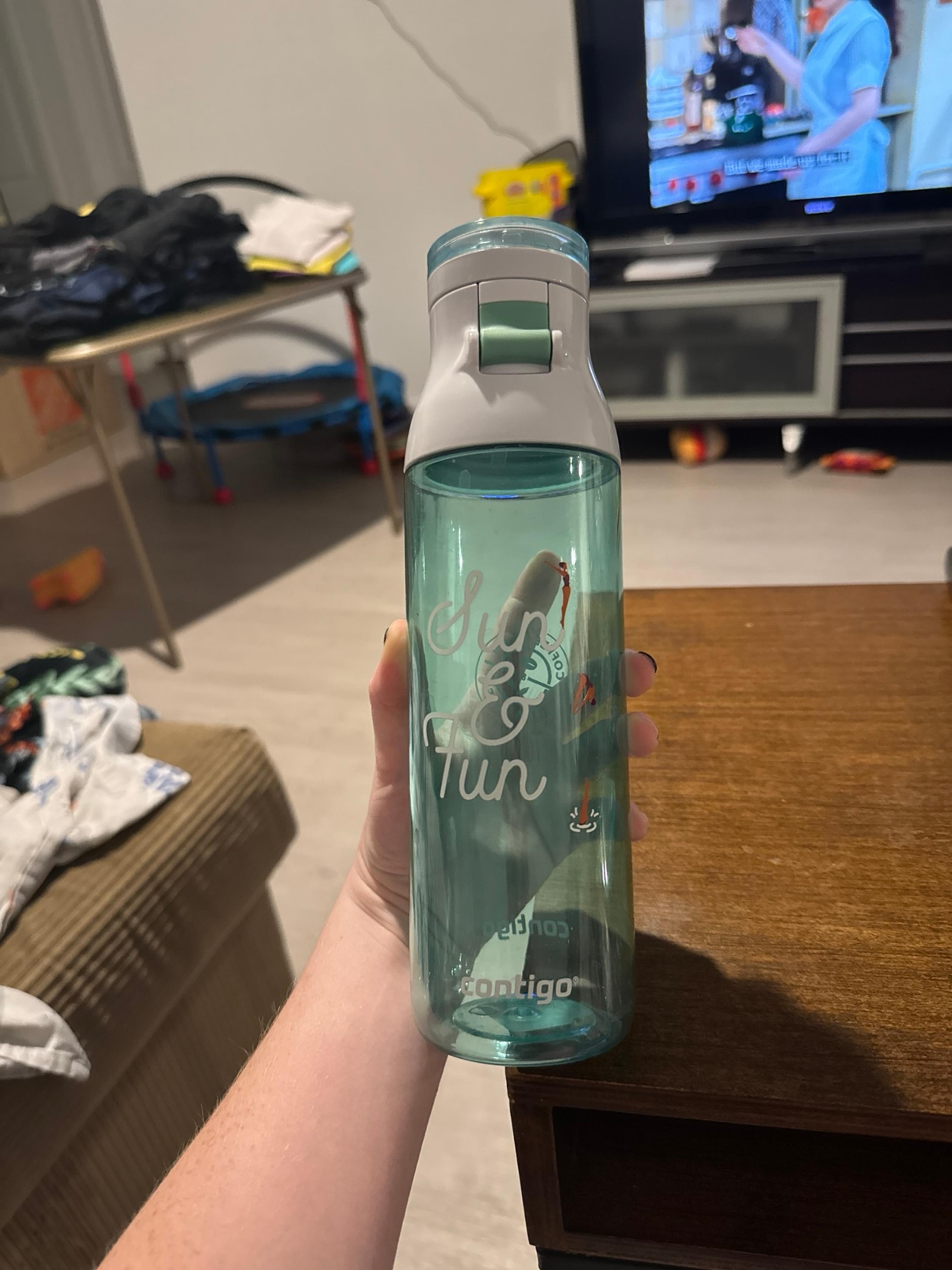 The Coffee Bean branded Contigo water bottle.