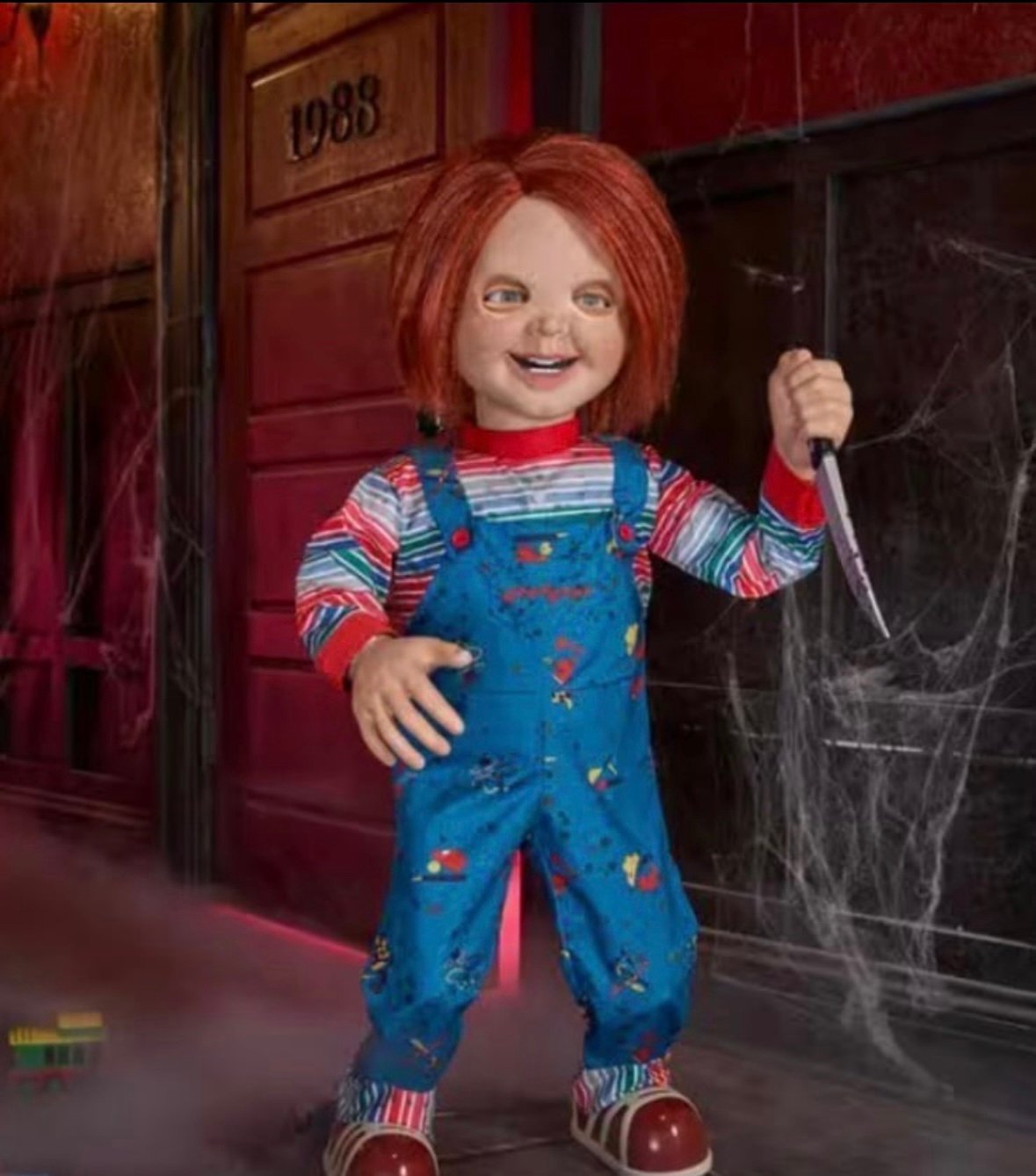 fears through the years animated chucky doll 3.5 ft